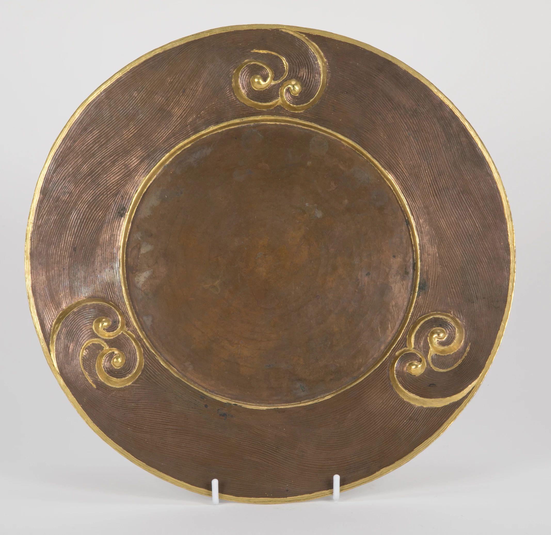 Copper Repousse Plate 22” Dia Handcrafted in India By Stephanie Odegard In Good Condition For Sale In New York, NY