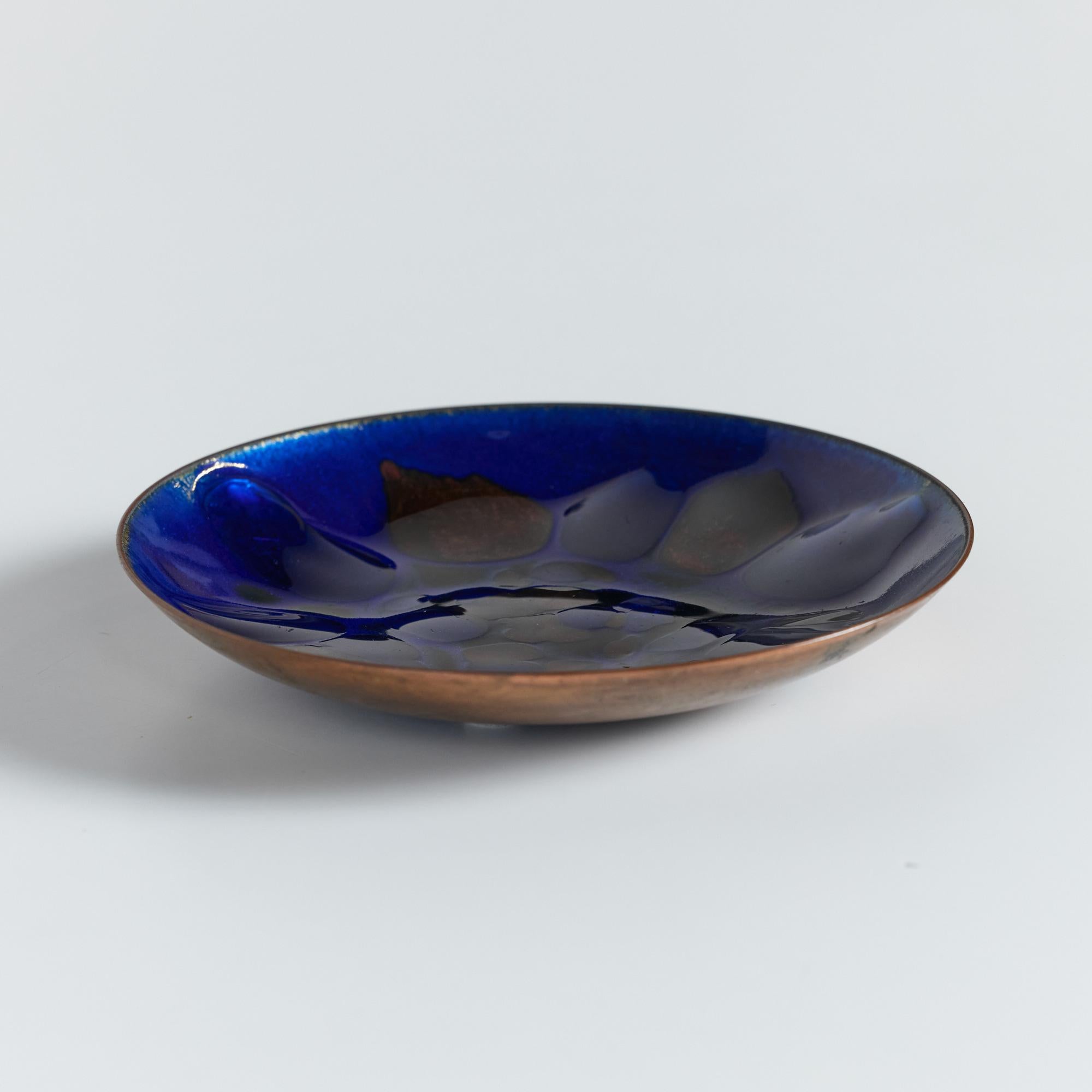 American Copper Royal Blue Enameled Plate by Win Ng For Sale