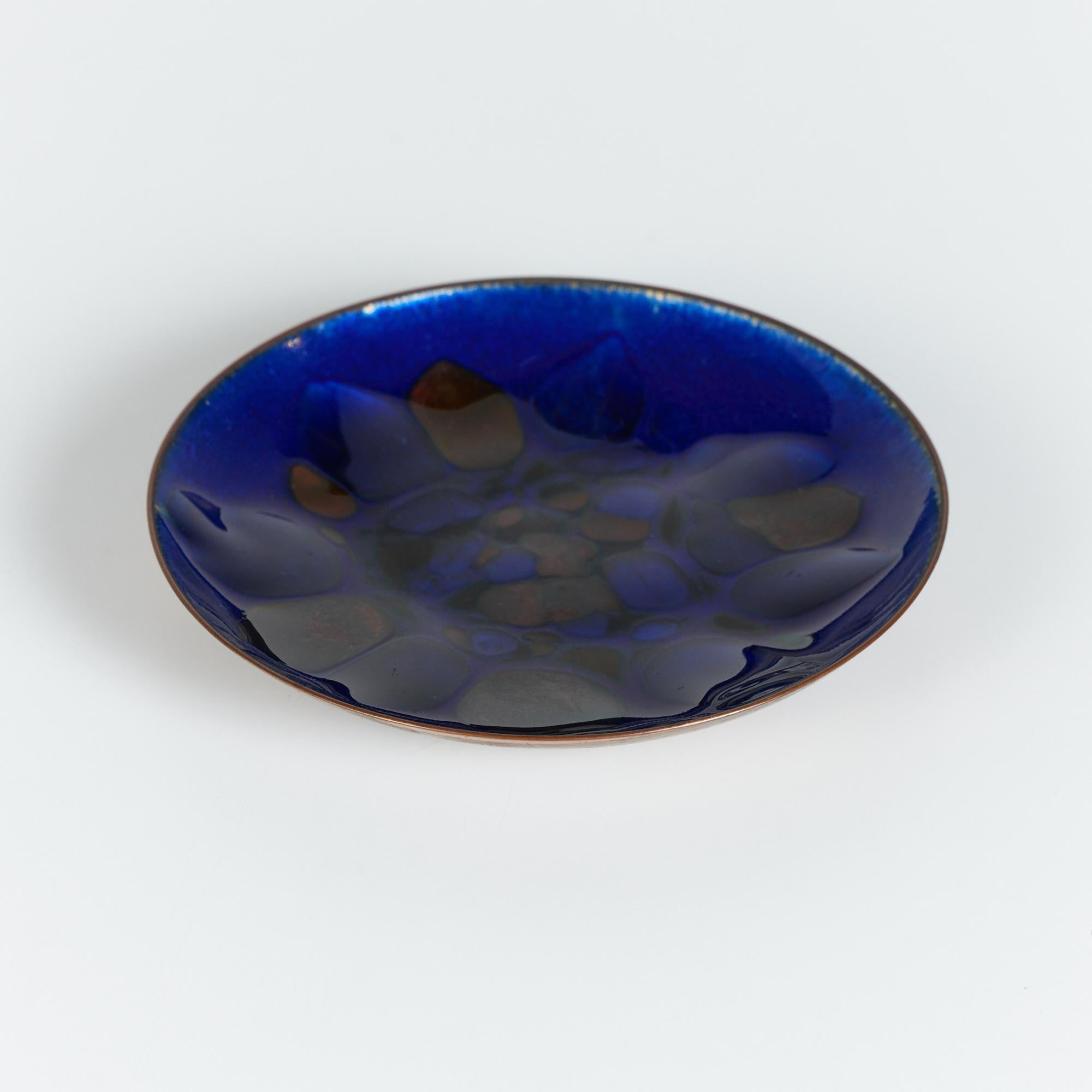 Copper Royal Blue Enameled Plate by Win Ng For Sale 2