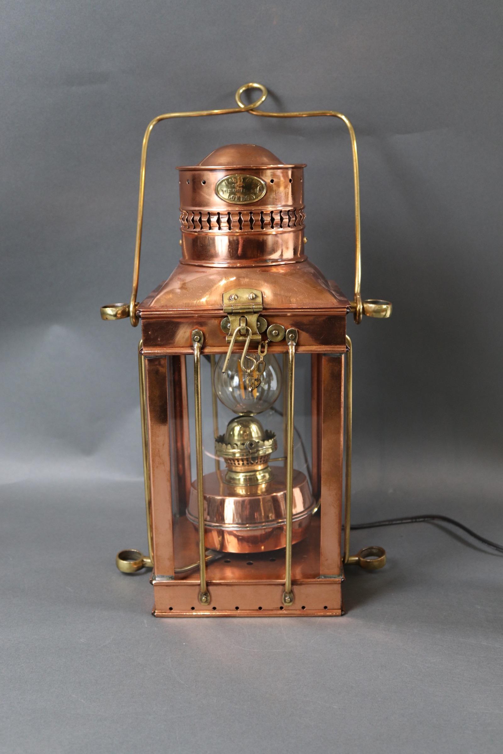 Copper Ships Cabin Lantern by Davey of London In Good Condition For Sale In Norwell, MA