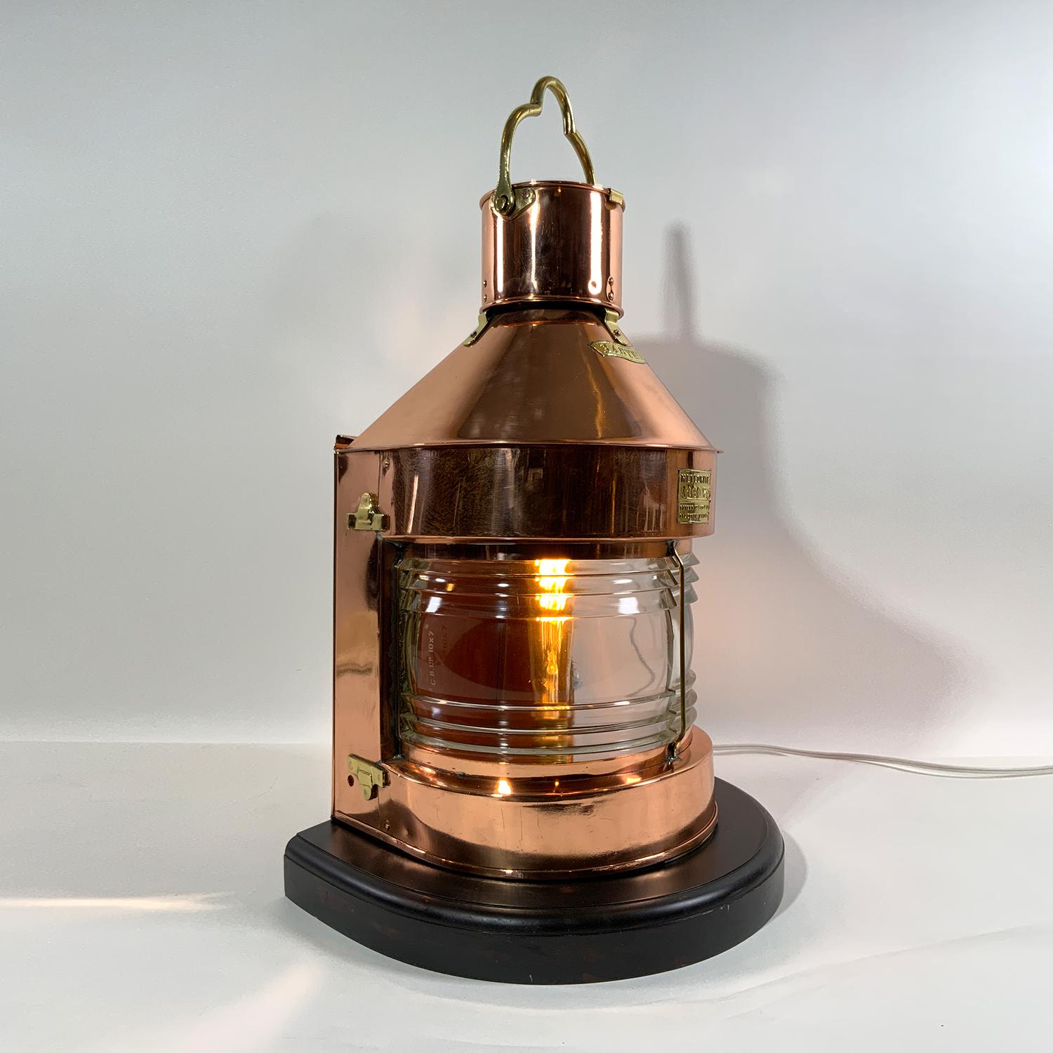 Lanterna a testa d'albero per navi in rame di Meteorite of England in vendita 1