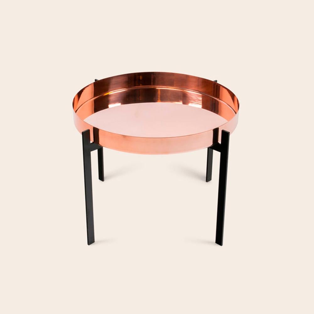 Copper single deck table by Ox Denmarq
Dimensions: D 57 x W 57 x H 38 cm
Materials: Steel, Copper
Also Available: Different top options available.

OX DENMARQ is a Danish design brand aspiring to make beautiful handmade furniture, accessories
