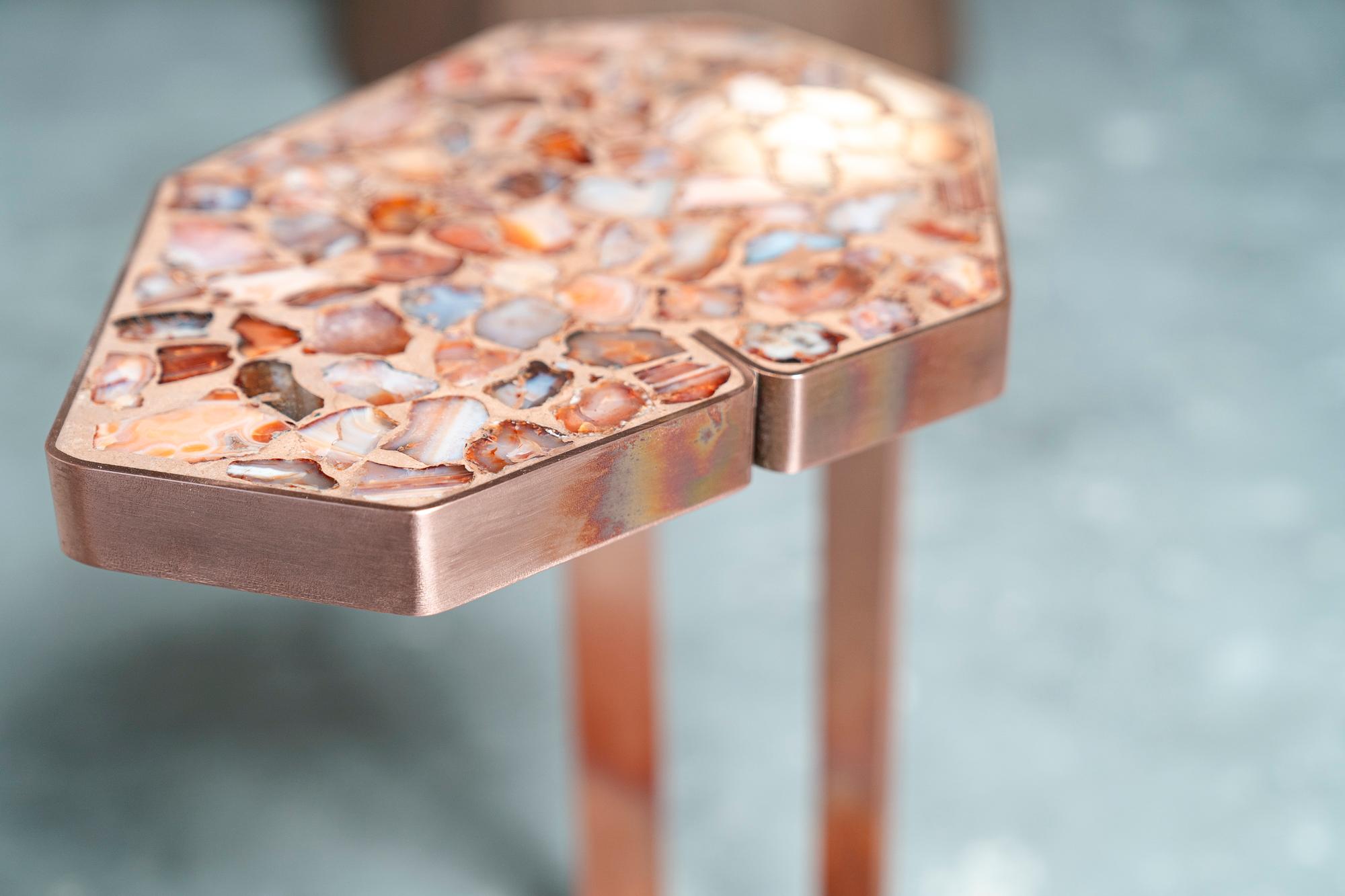 Copper Sofa Table with red Agate Terrazzo inlay In New Condition For Sale In Nijlen, BE