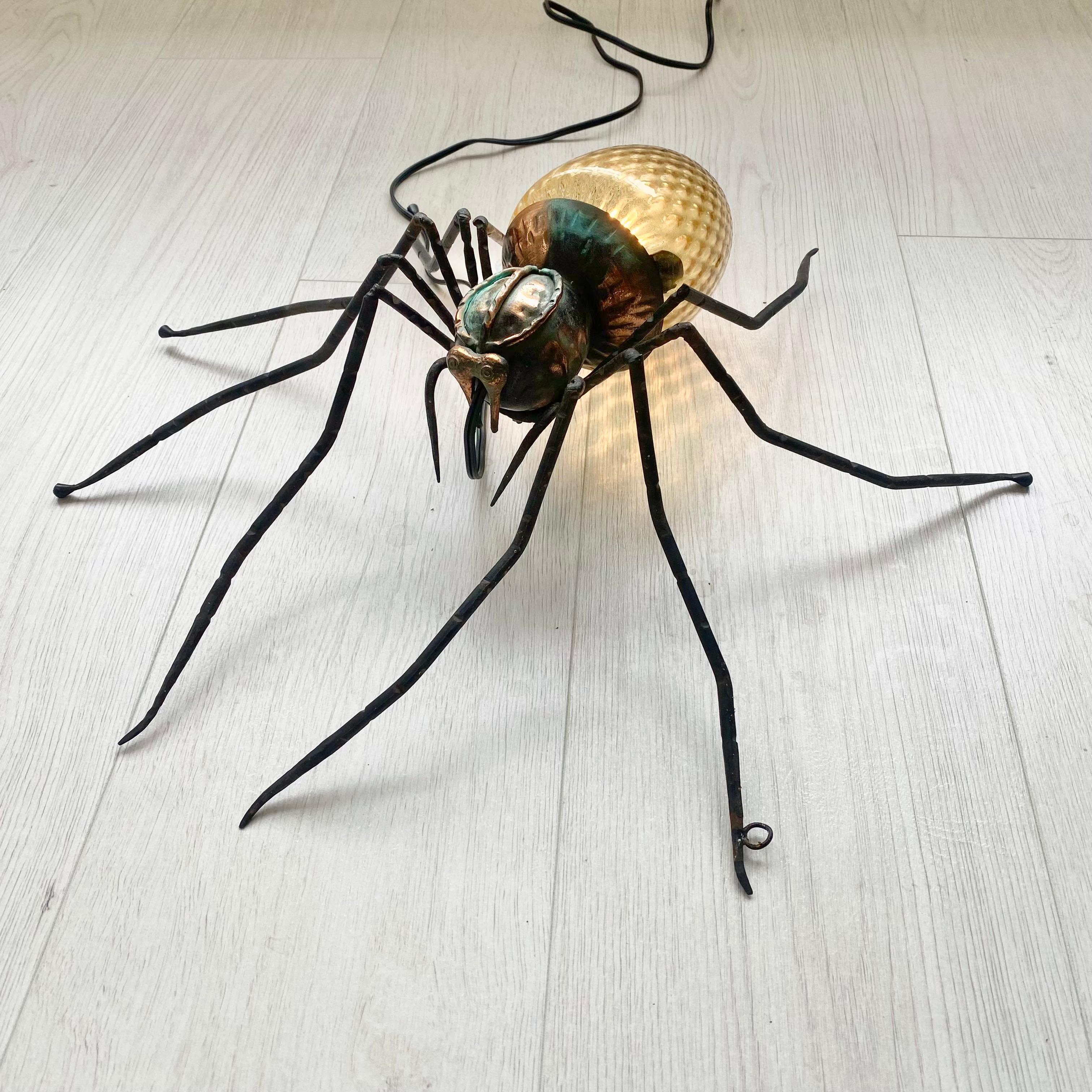 Applique araignée en cuivre, Italie, années 1960 Bon état - En vente à Los Angeles, CA