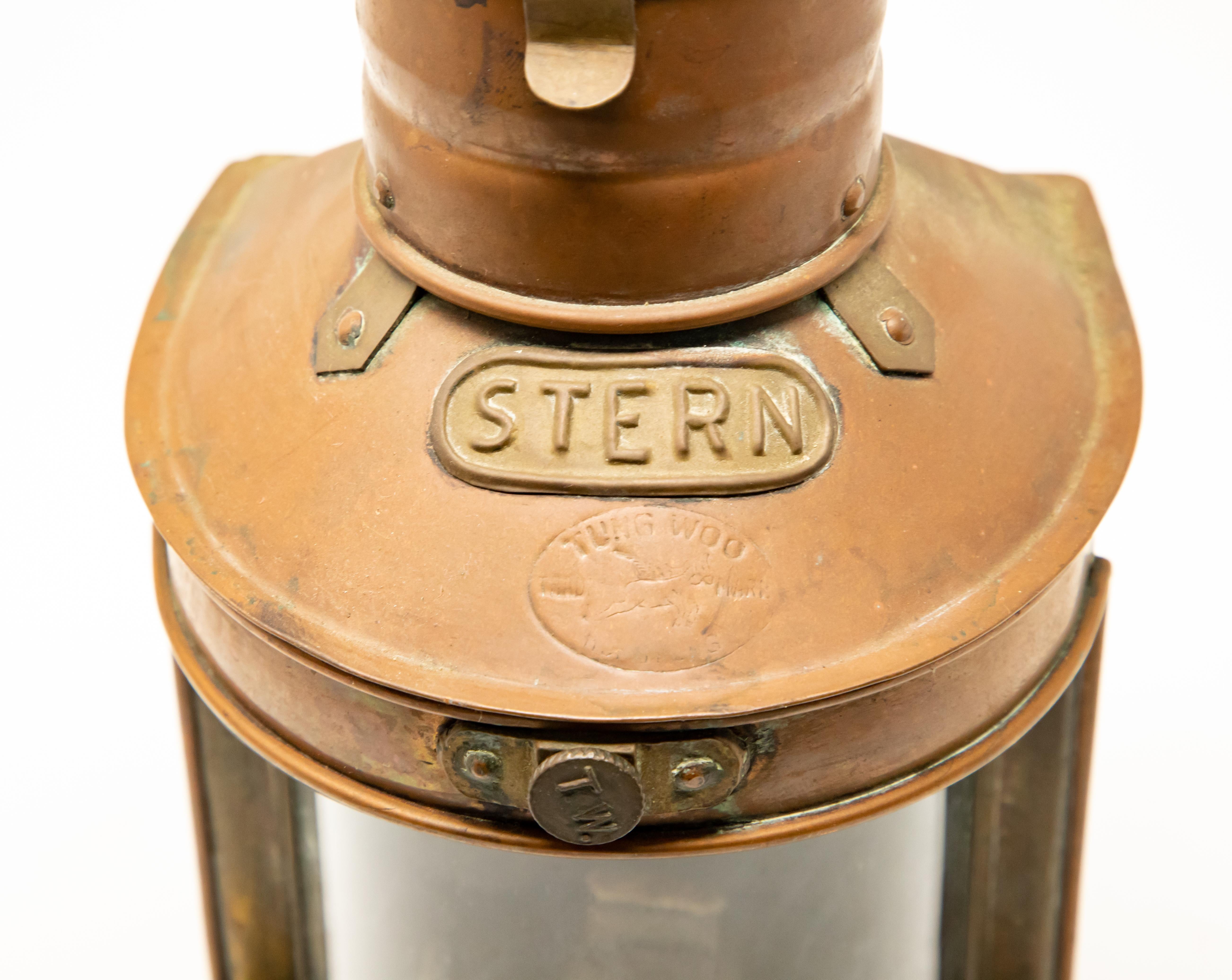 Copper Stern Ship Lantern In Fair Condition For Sale In Cookeville, TN