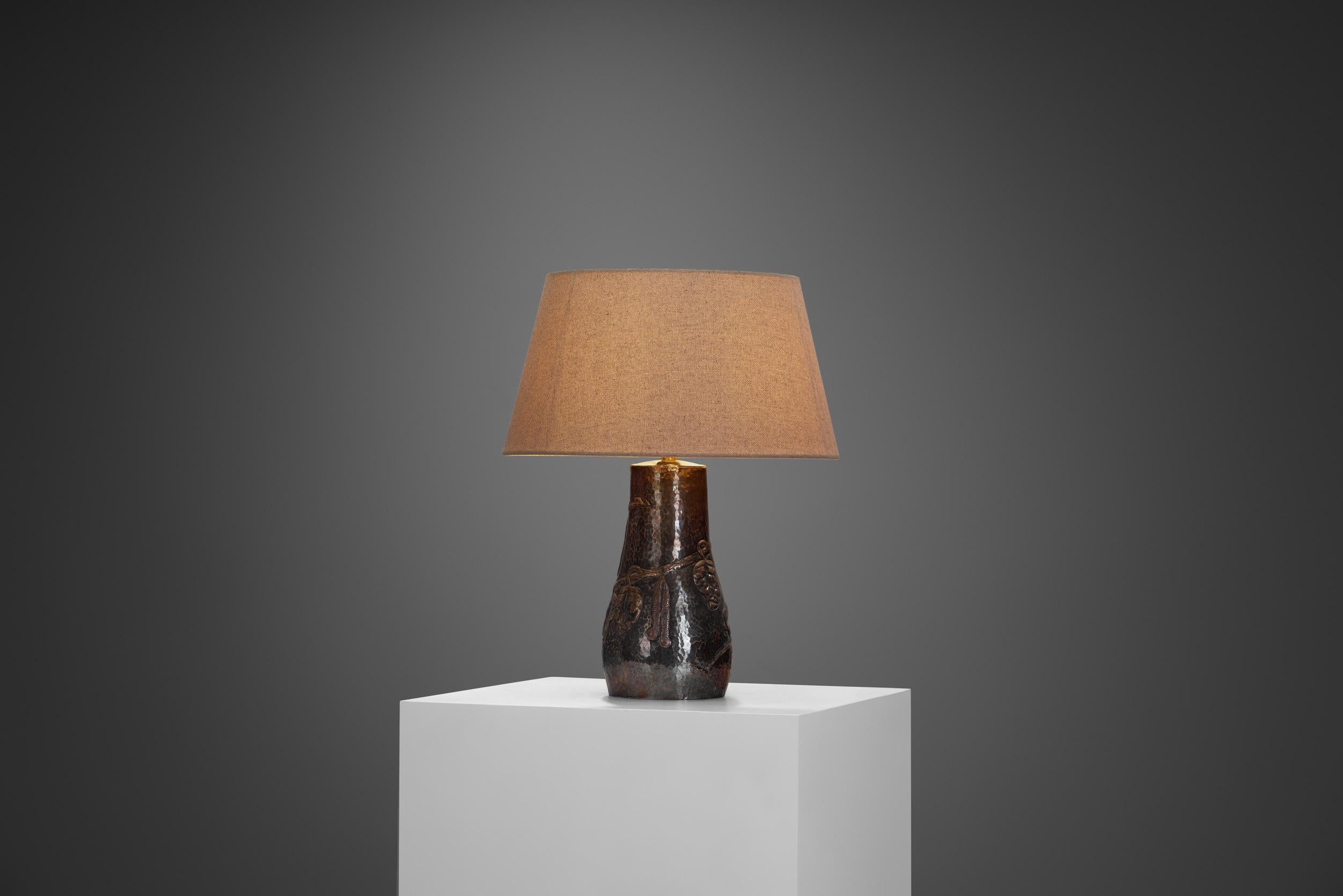 Lighting is a highlight of Swedish design, ranging from the warm, low light of a candle to the soft yet bright glow of a table lamp. This lamp is a delightfully distinctive model, with immediately recognizable details. Design in the mid-century