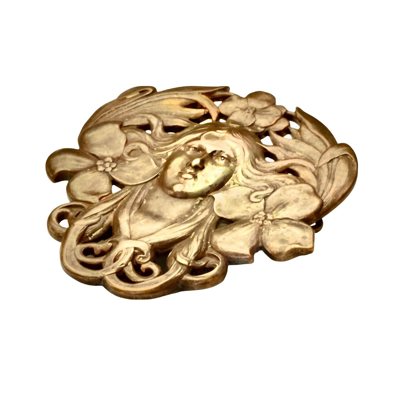 Copper Tone Art Nouveau Lady and Flower Brooch In Good Condition For Sale In London, GB