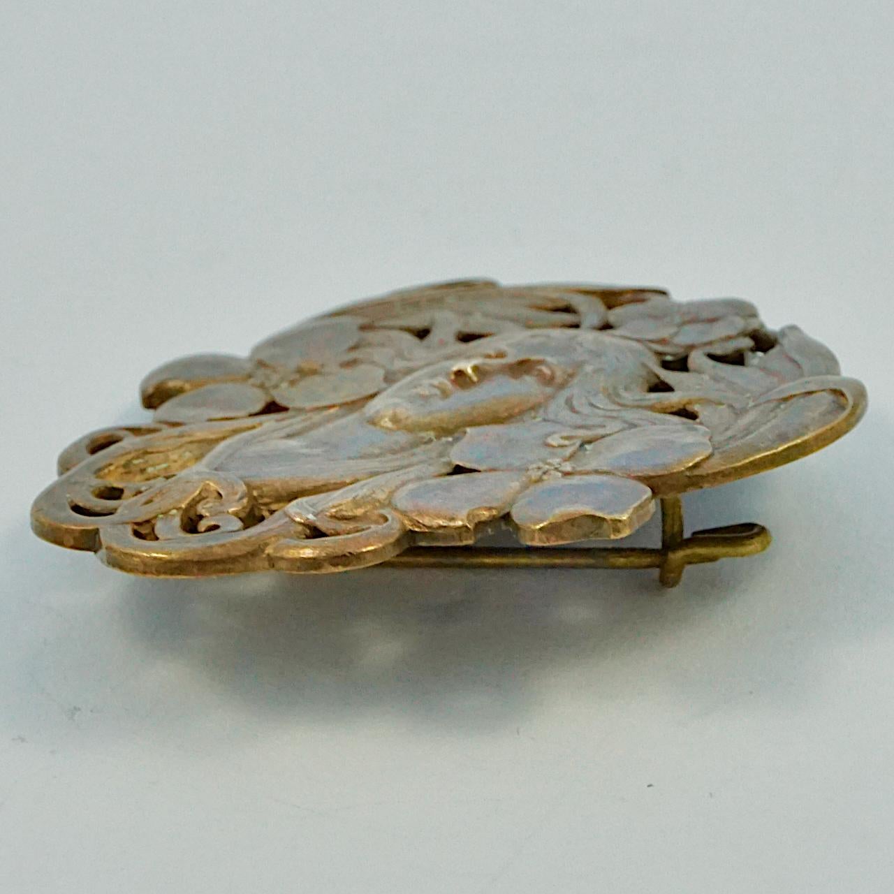 Copper Tone Art Nouveau Lady and Flower Brooch In Good Condition For Sale In London, GB