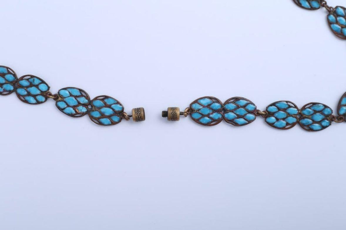 Copper-Tone Metal and Turquoise Glass Paste Necklace, 1925s In Good Condition For Sale In SAINT-OUEN-SUR-SEINE, FR