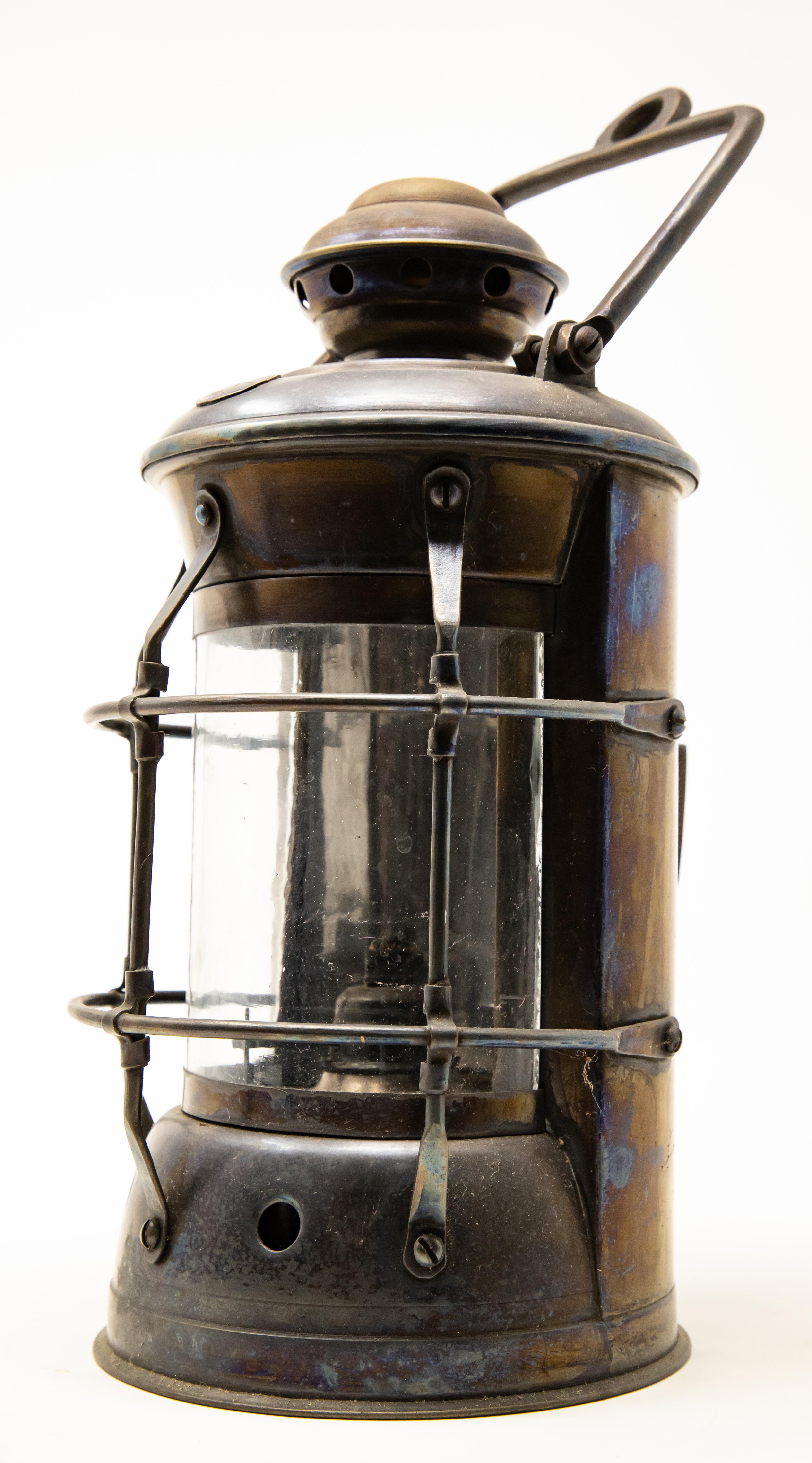 Offering this stunning copper ship lantern by Tung Woo out of Hong Kong. Gorgeous patina to the copper over the years.