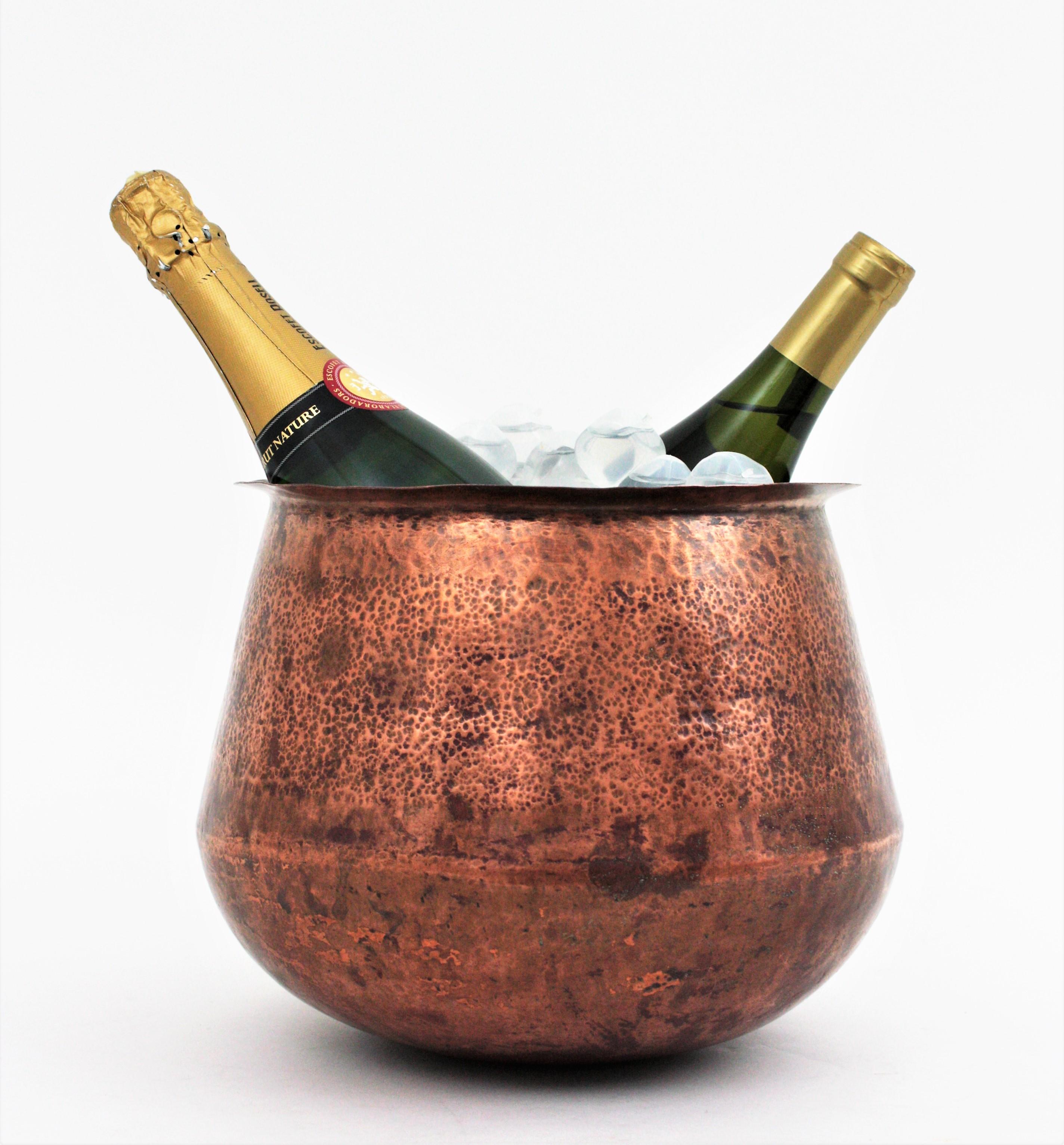 Hand Forged Copper Champagne Cooler Ice Bucket / Vessel For Sale 3