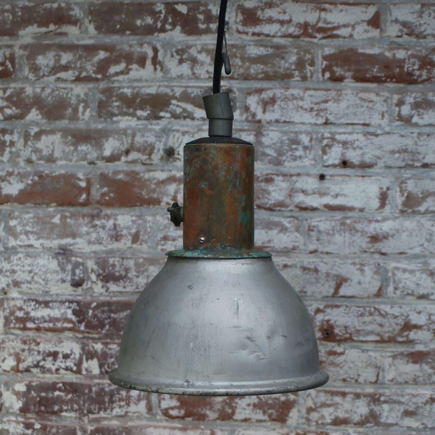 Copper Vintage Industrial Clear Striped Glass Pendant Lamp by Holophane Paris For Sale 1