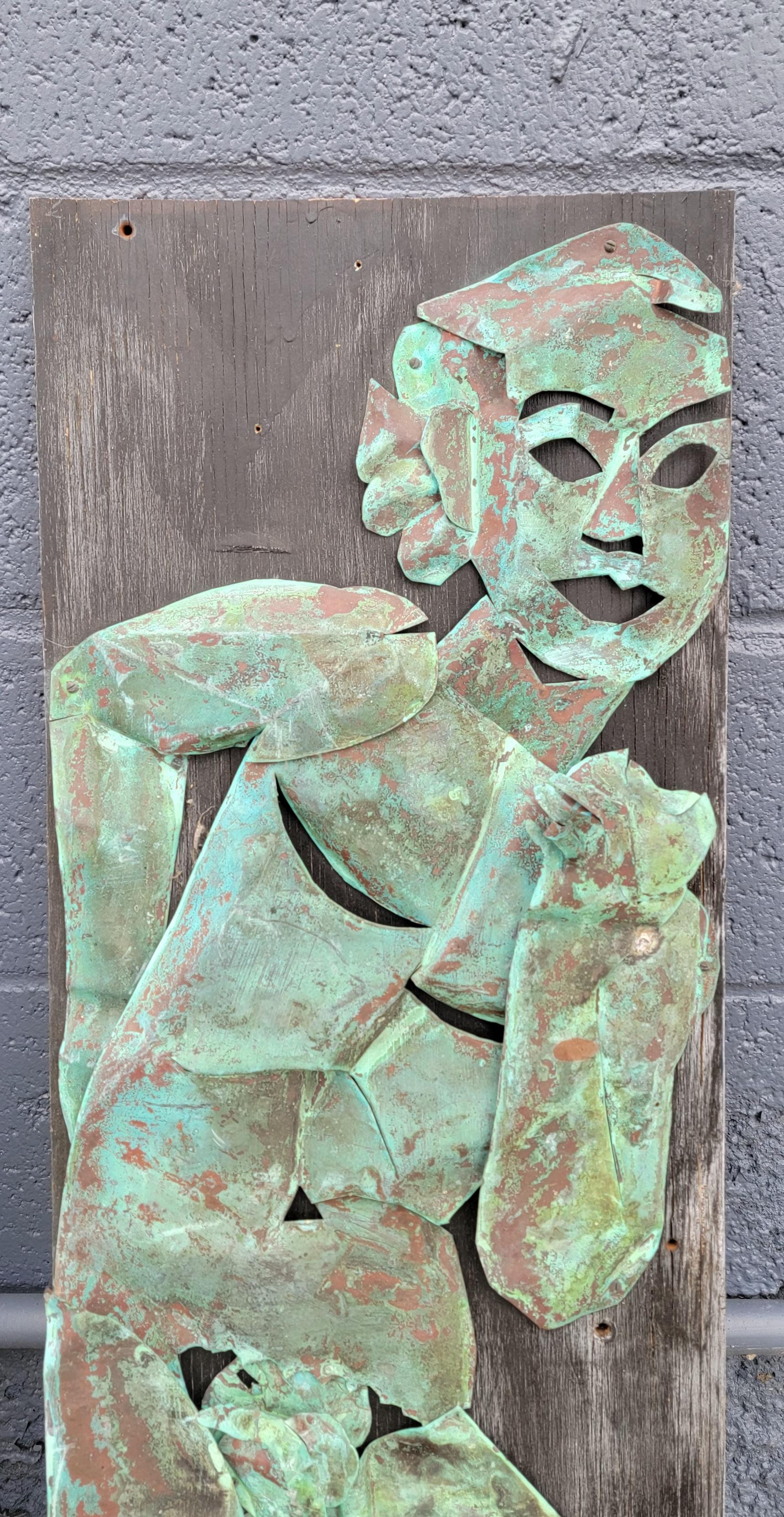 Cuivre Sculpture murale en cuivre - Figures de nus masculines et féminines en vente