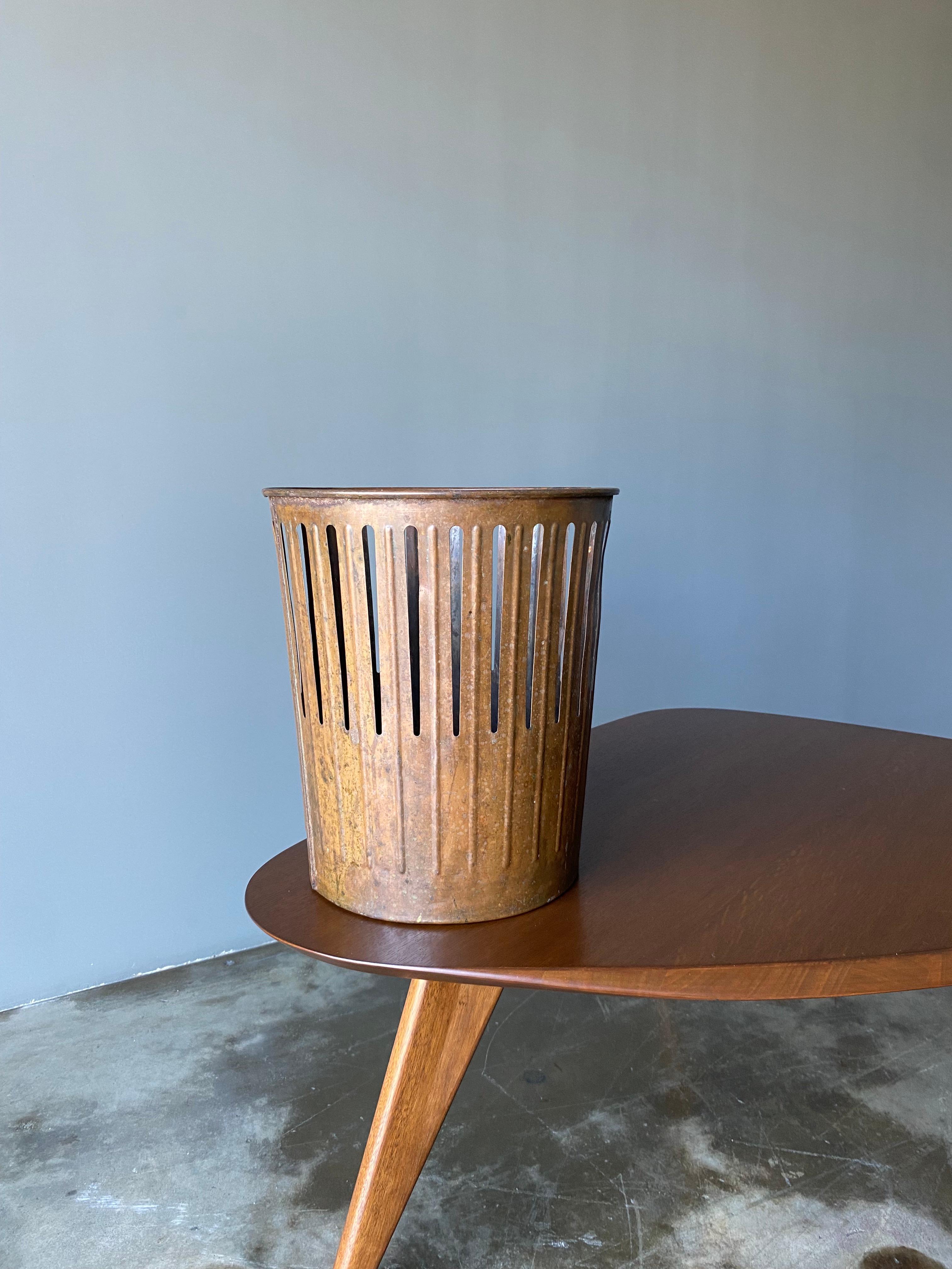 Copper Waste Basket by Erie Art Metal Co., 1920's 4
