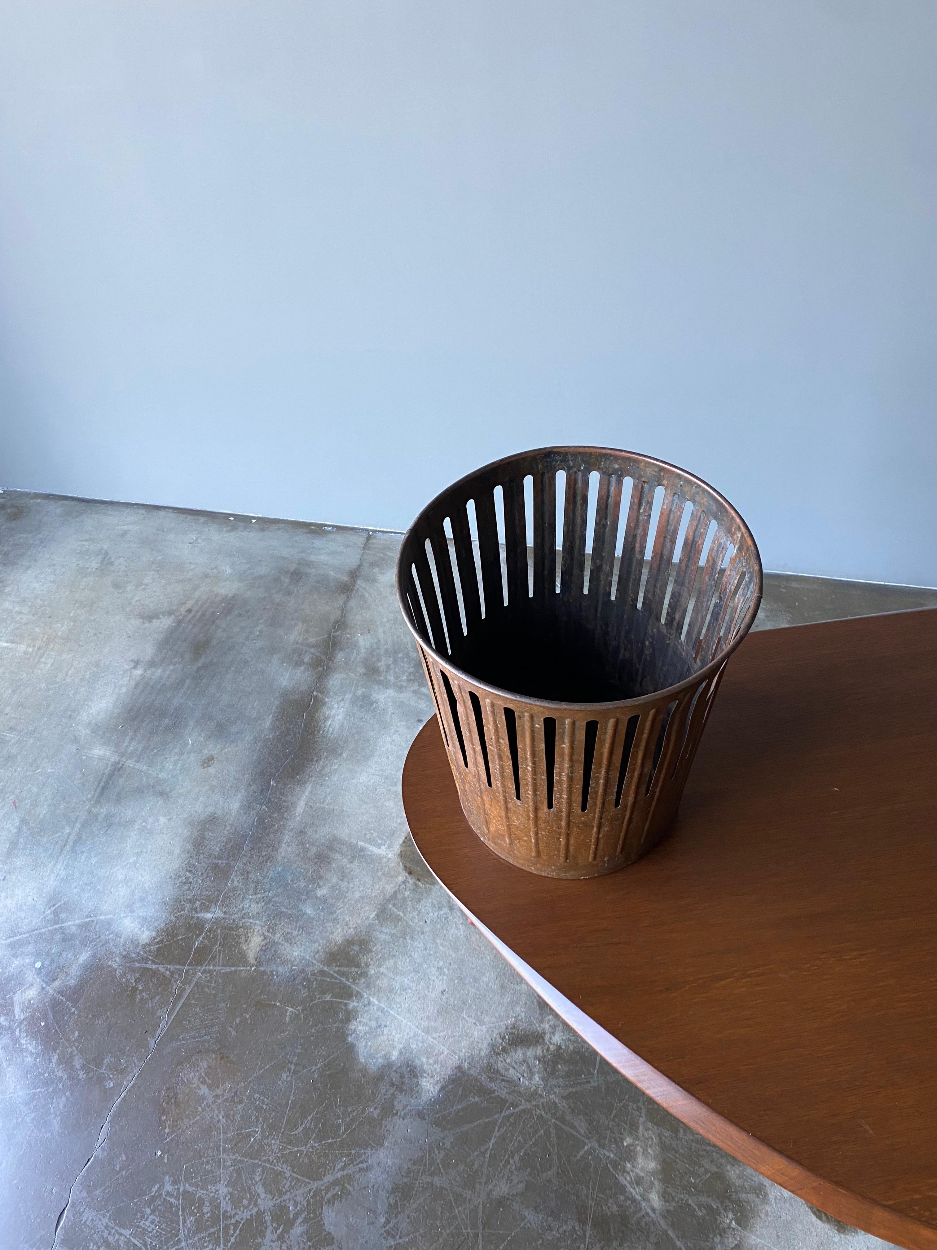 Copper Waste Basket by Erie Art Metal Co., 1920's 8