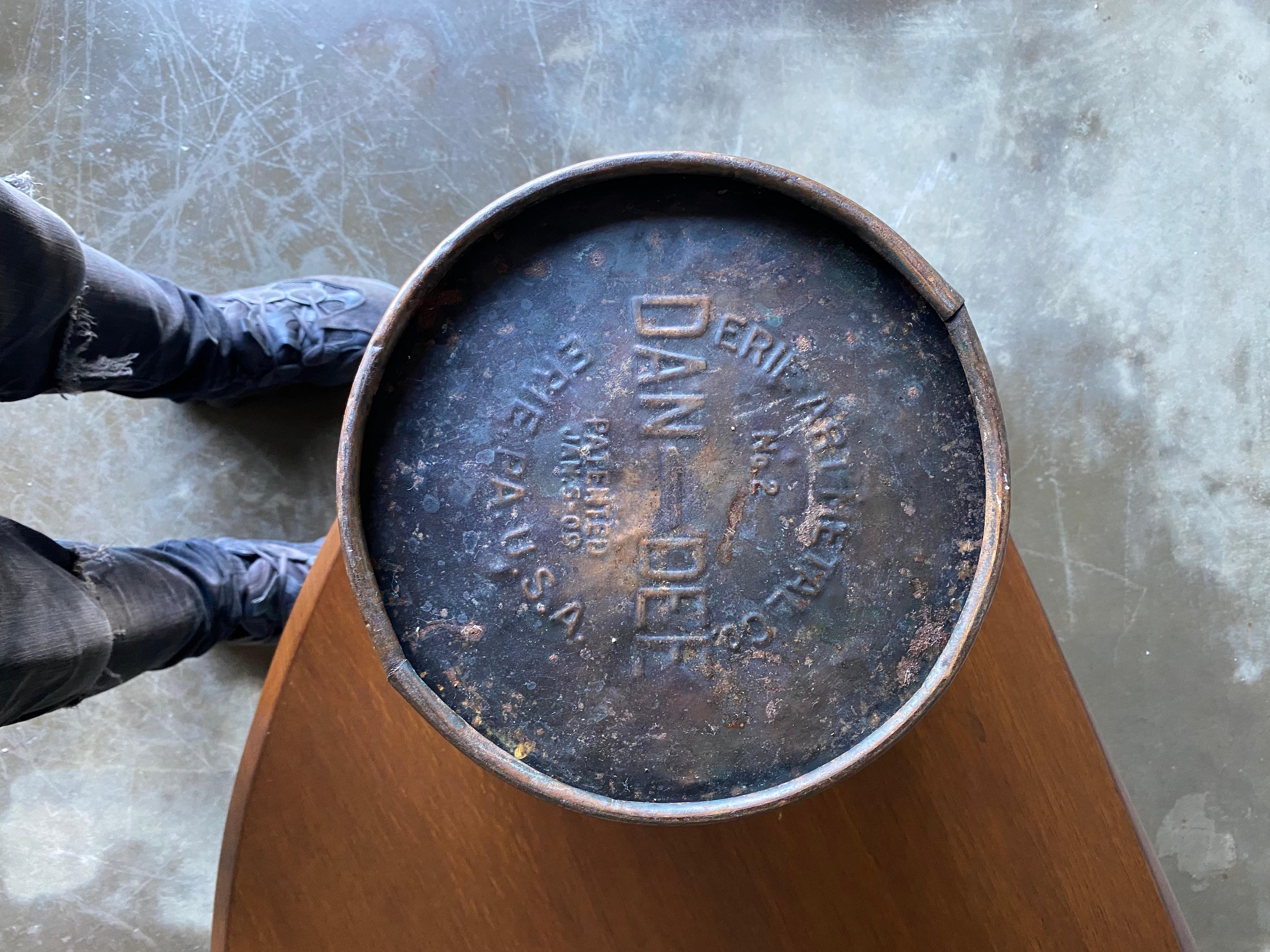 Copper Waste Basket by Erie Art Metal Co., 1920's In Good Condition In San Juan Capistrano, CA
