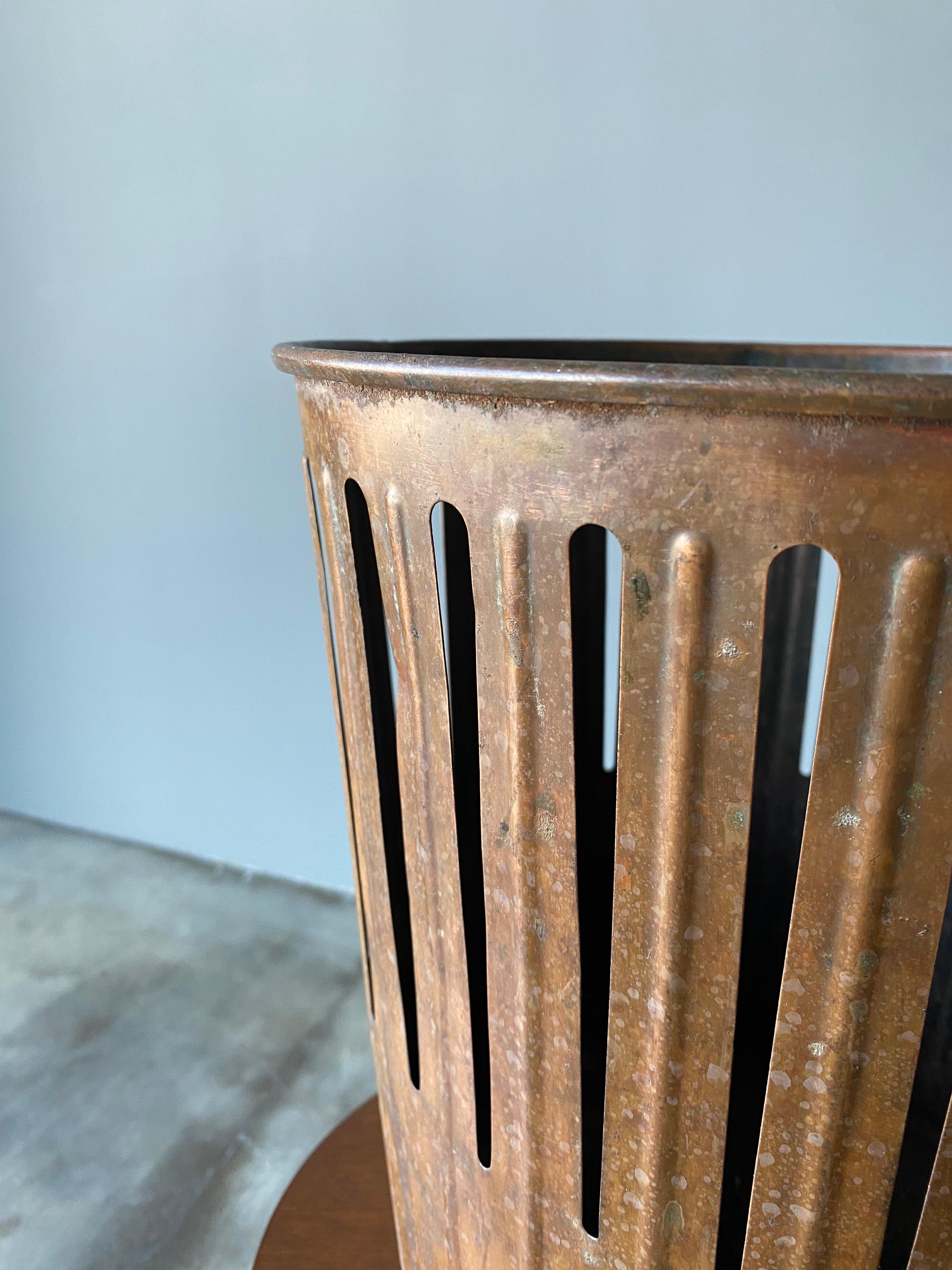 Copper Waste Basket by Erie Art Metal Co., 1920's 2