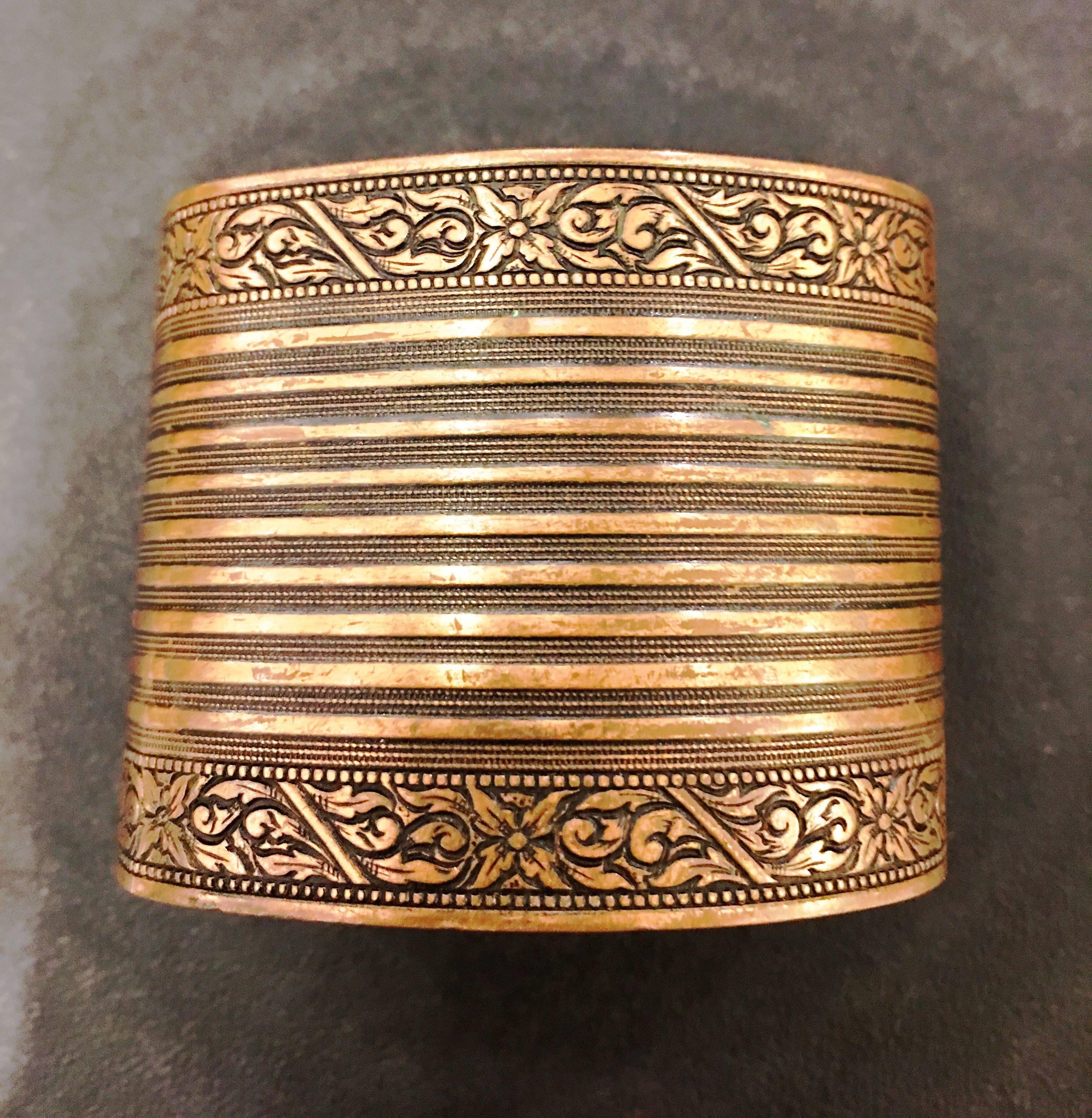 Coppercraft Guild Unique Copper Imprint Cuff In Excellent Condition For Sale In Brooklyn, NY