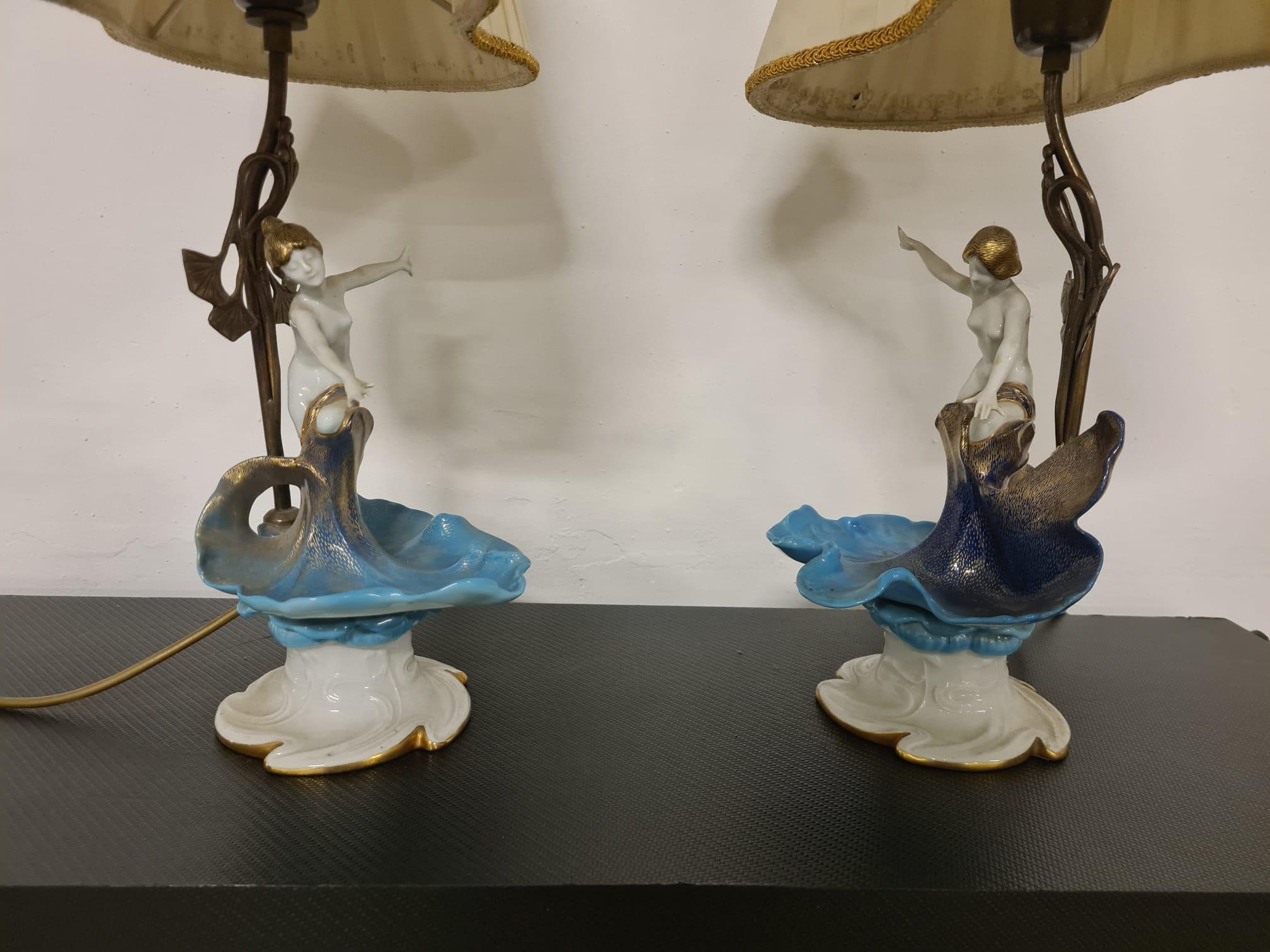 Paire de lampes de table en porcelaine Mangani Florence en vente 9