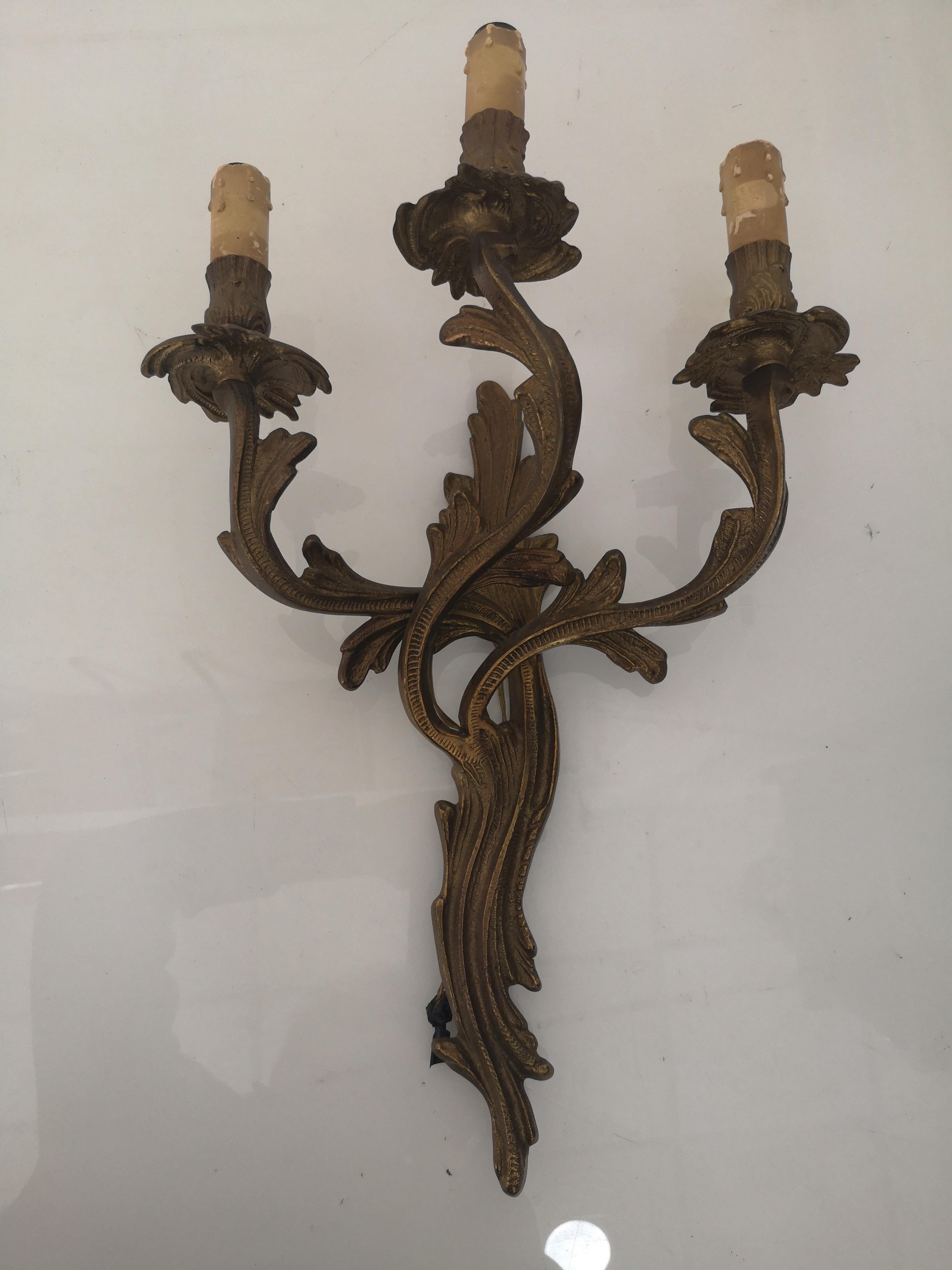 Pair of 3-light bronze wall sconces in Louis XV style 1940s For Sale 5