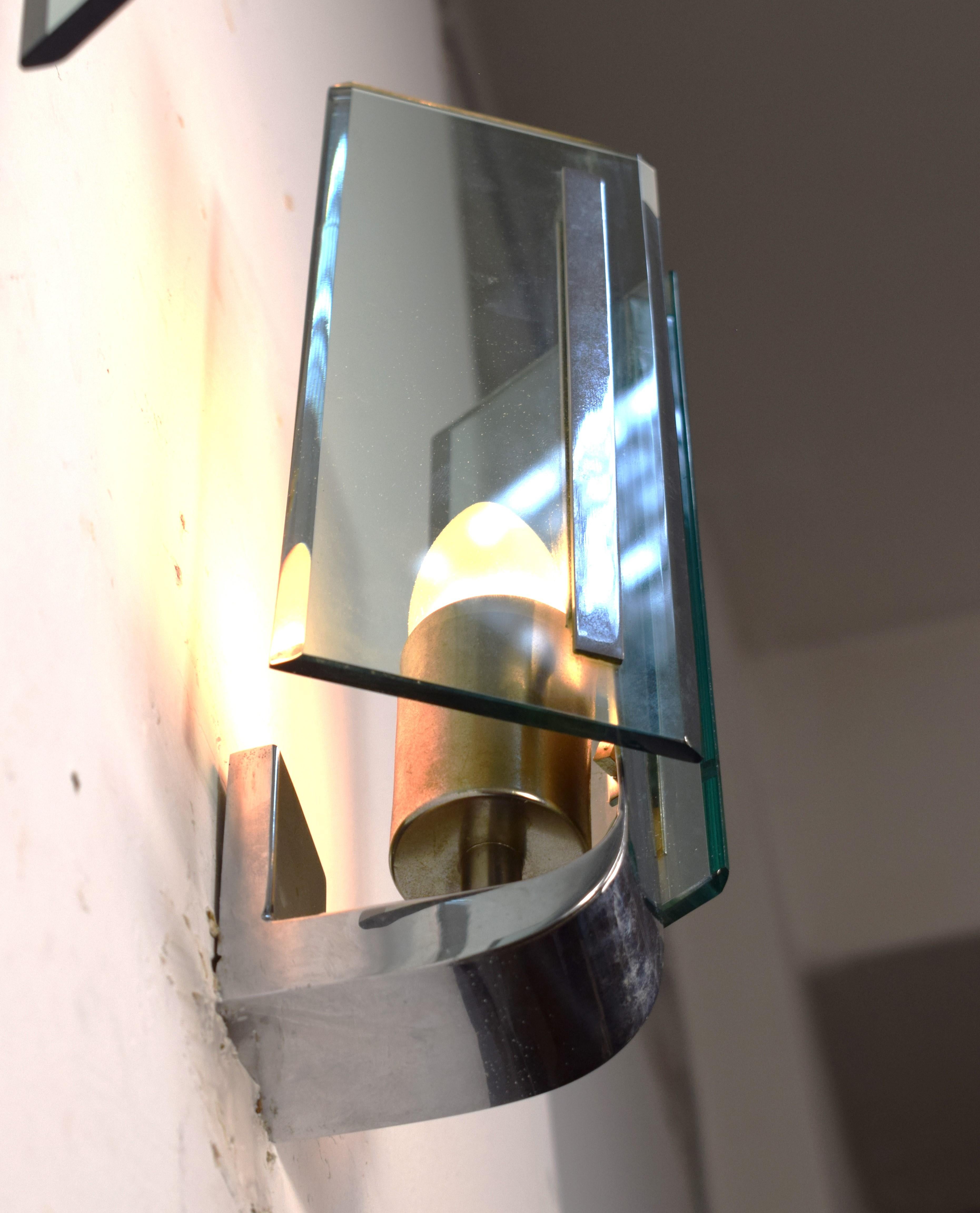 Coppia applique in vetro e ottone cromato, Italia, anni '60. in vendita 1