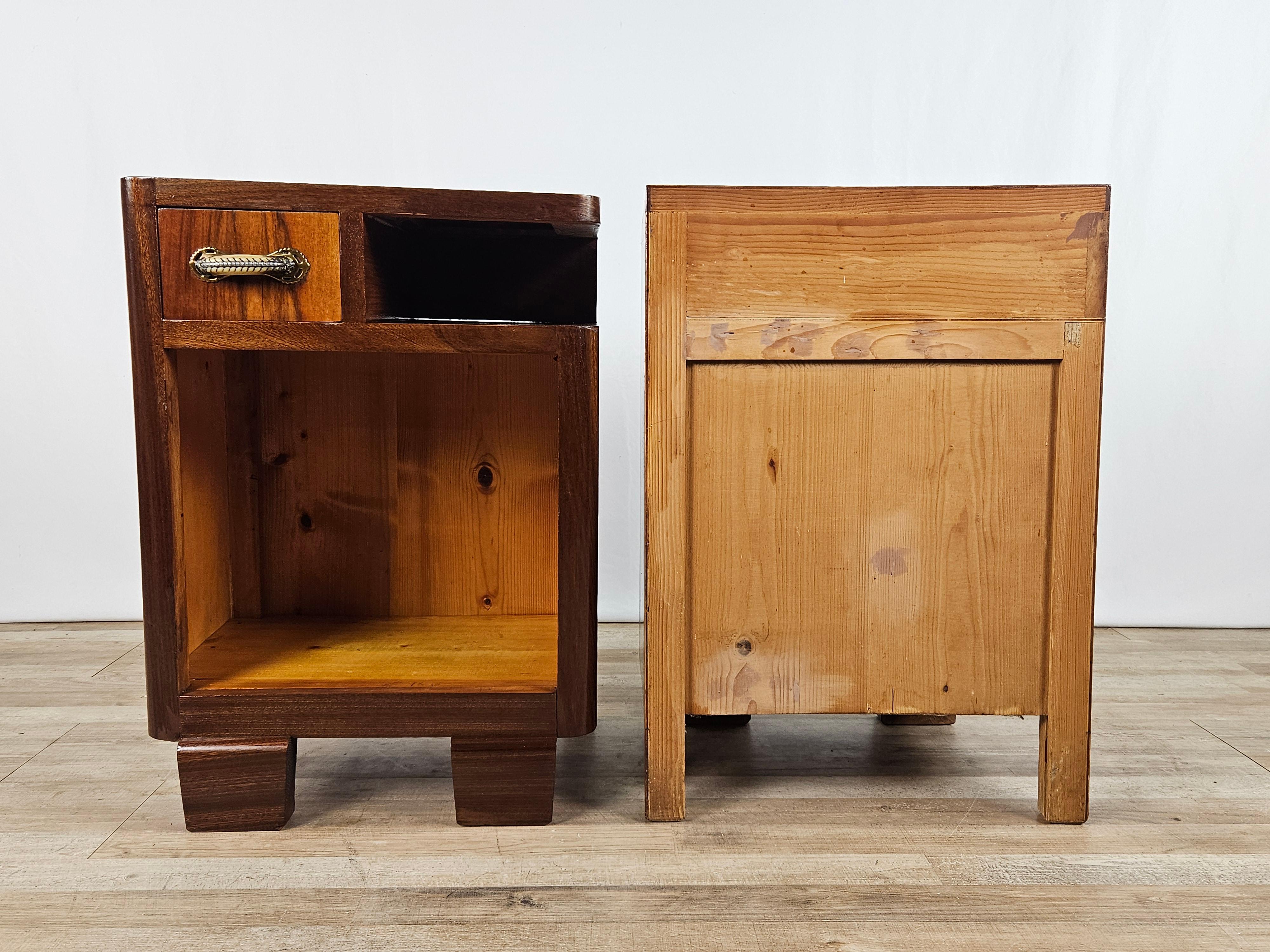 Italian Pair of Art Deco bedside tables open space 1940s For Sale