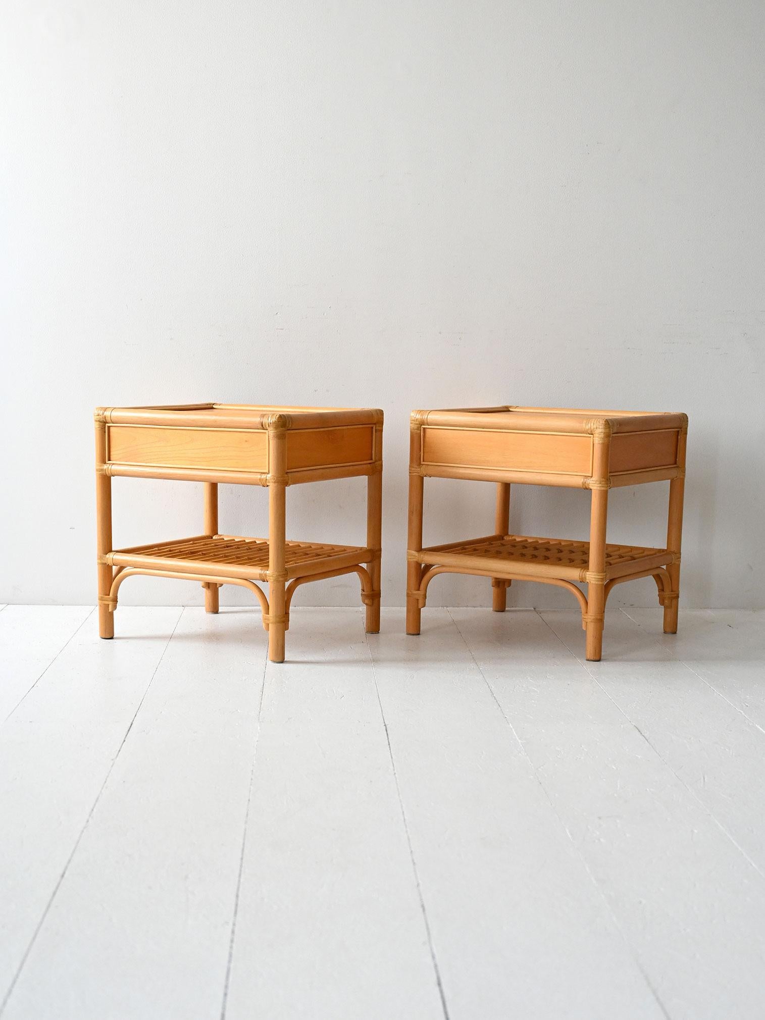 Swedish Paire de tables de chevet en bambou et rotin tressé DUX en vente