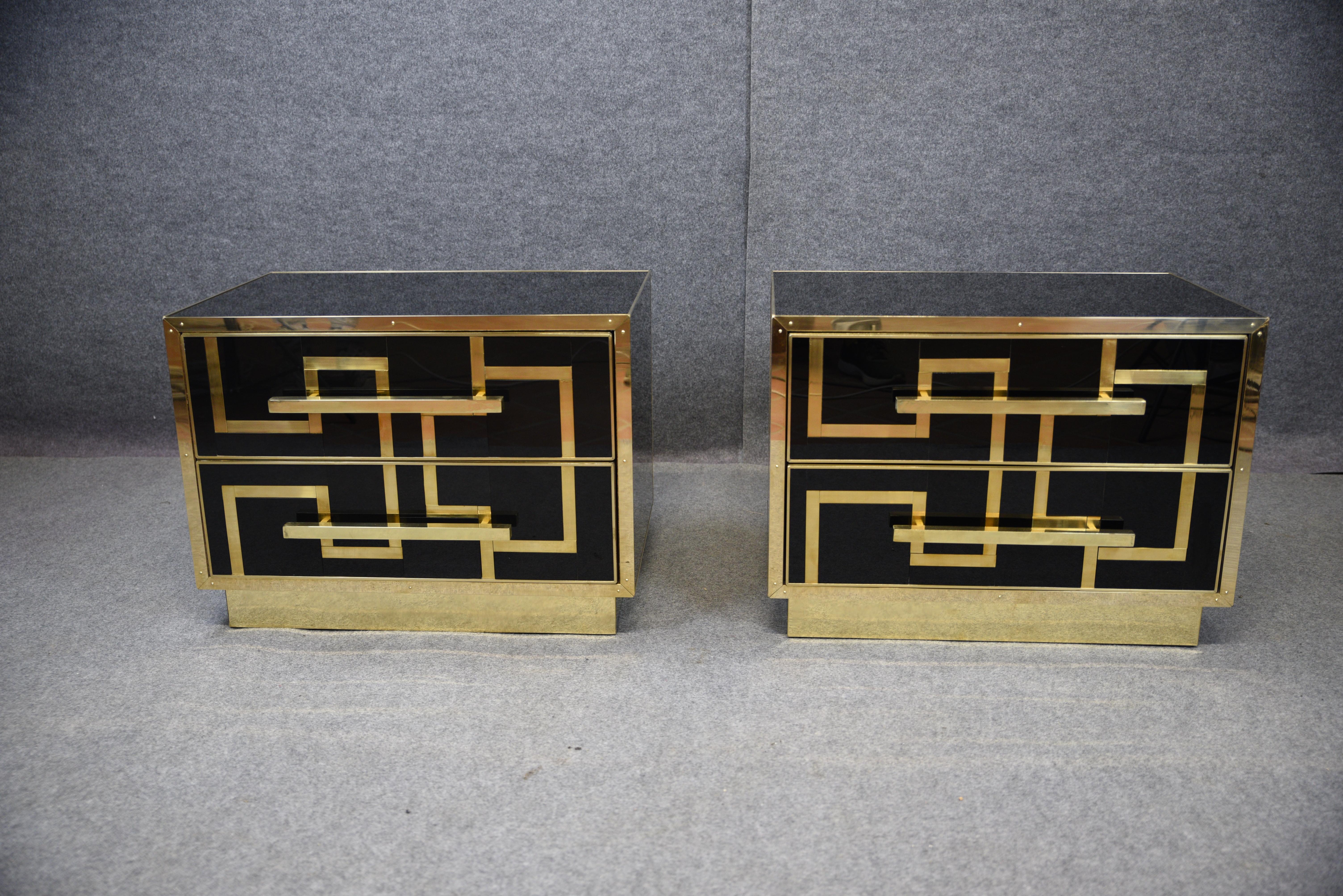 Welded Coppia comodini  legno, vetro nero, intarsio in ottone stile anni 50 For Sale