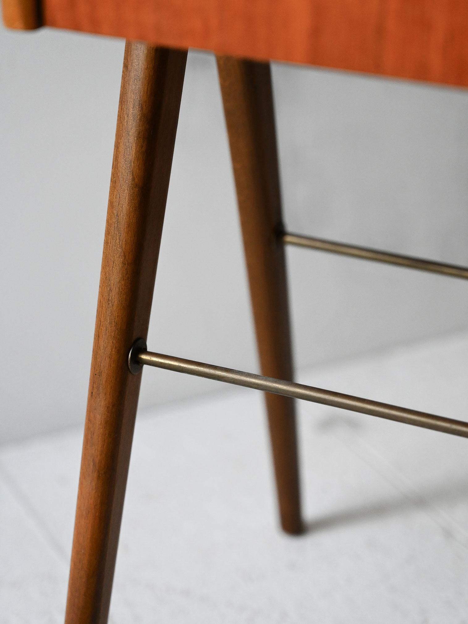 Mid-20th Century Coppia comodini scandinavi in teak fine anni ’50 en vente