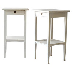 Coppia comodini scandinavi metà Novecento dipinti di bianco