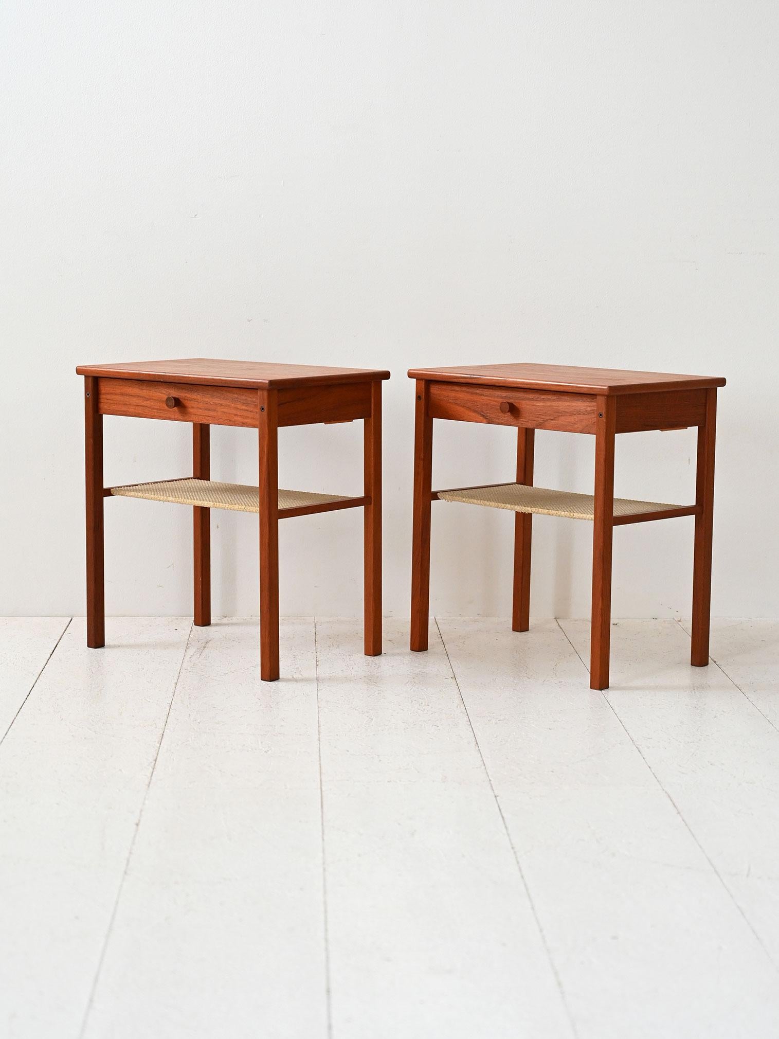 Scandinavian Coppia comodini scandinavi teak scuro anni '50 en vente