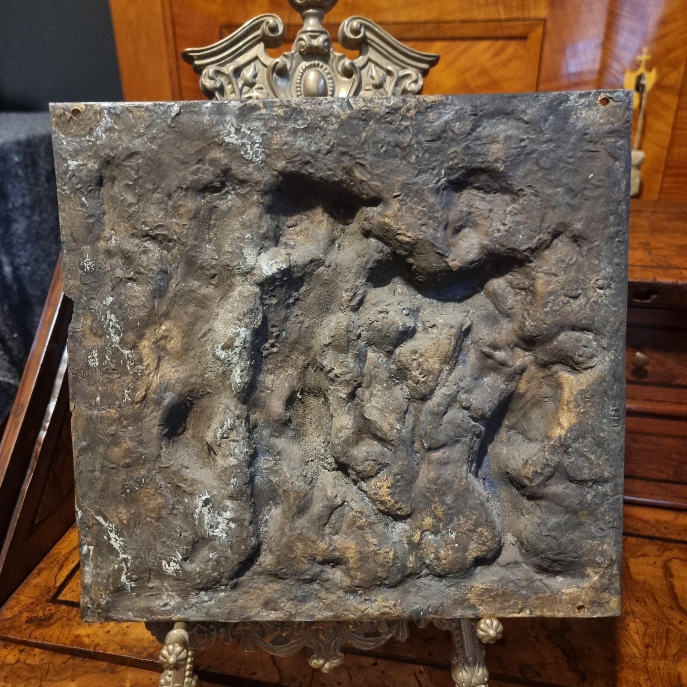 Neoclassical elegance: pair of bronze high reliefs from 1780s

The beauty of neoclassical art comes alive in this fine pair of bronze high reliefs, dated 1780, depicting a delicate play of putti. An exceptionally valuable work capable of enriching
