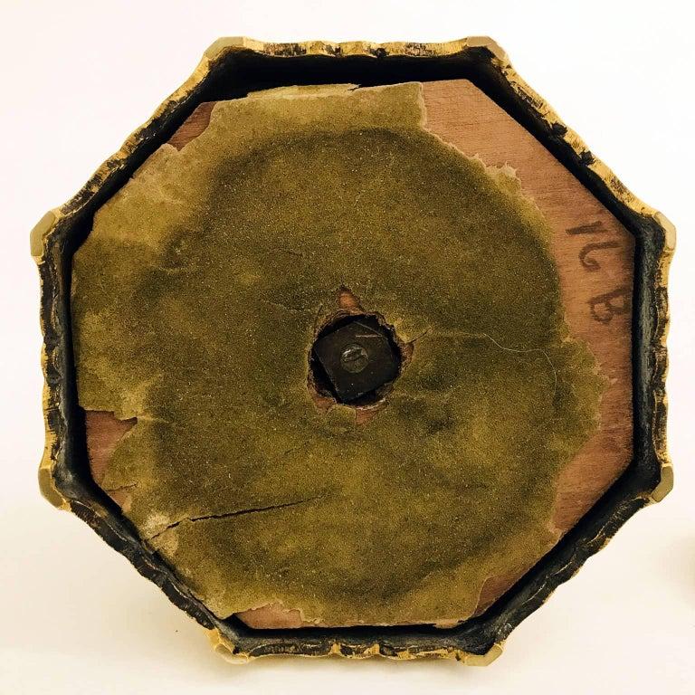 Coppia di Alzate Per Dolci Austriache con Putti Dorati e Cristallo 1870 en vente 11