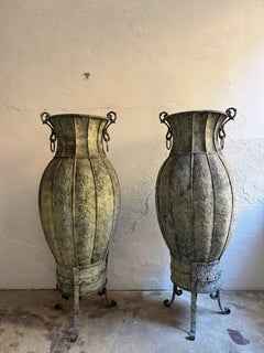 Par de ánforas decorativas de cobre - siglo XX