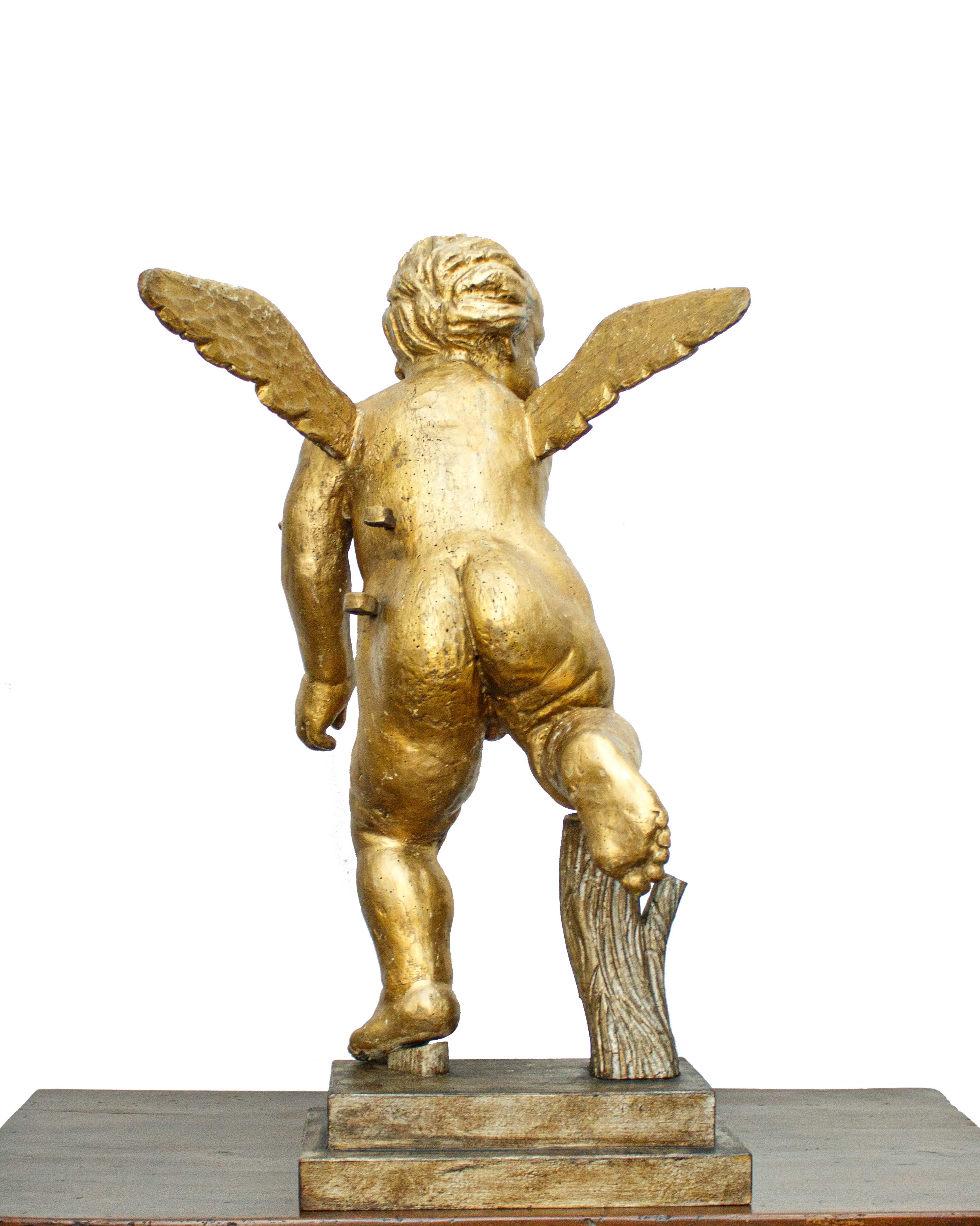18th Century and Earlier Pair of angels in gilded wood Rome 17th century For Sale