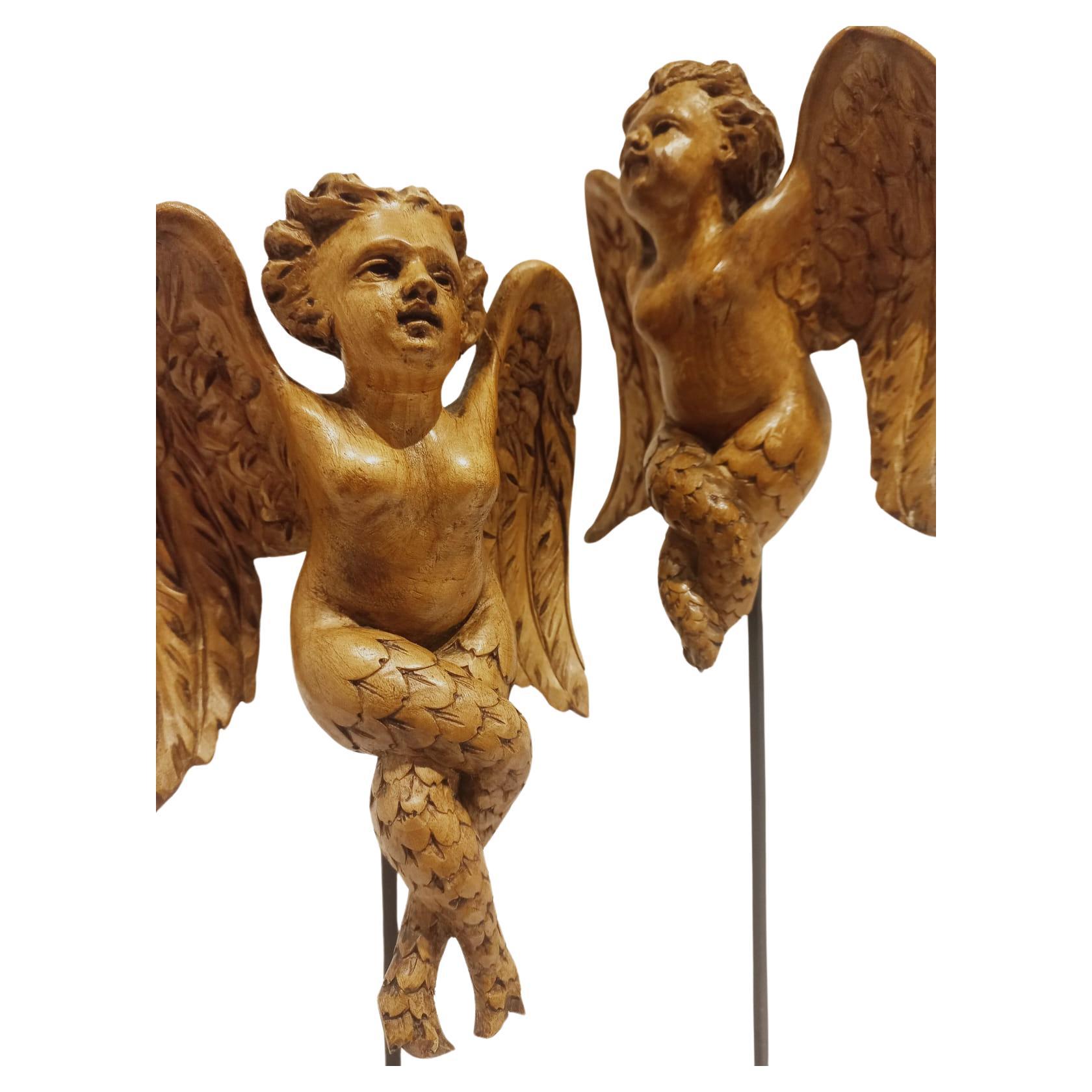 Paar Engel aus Lindenholz