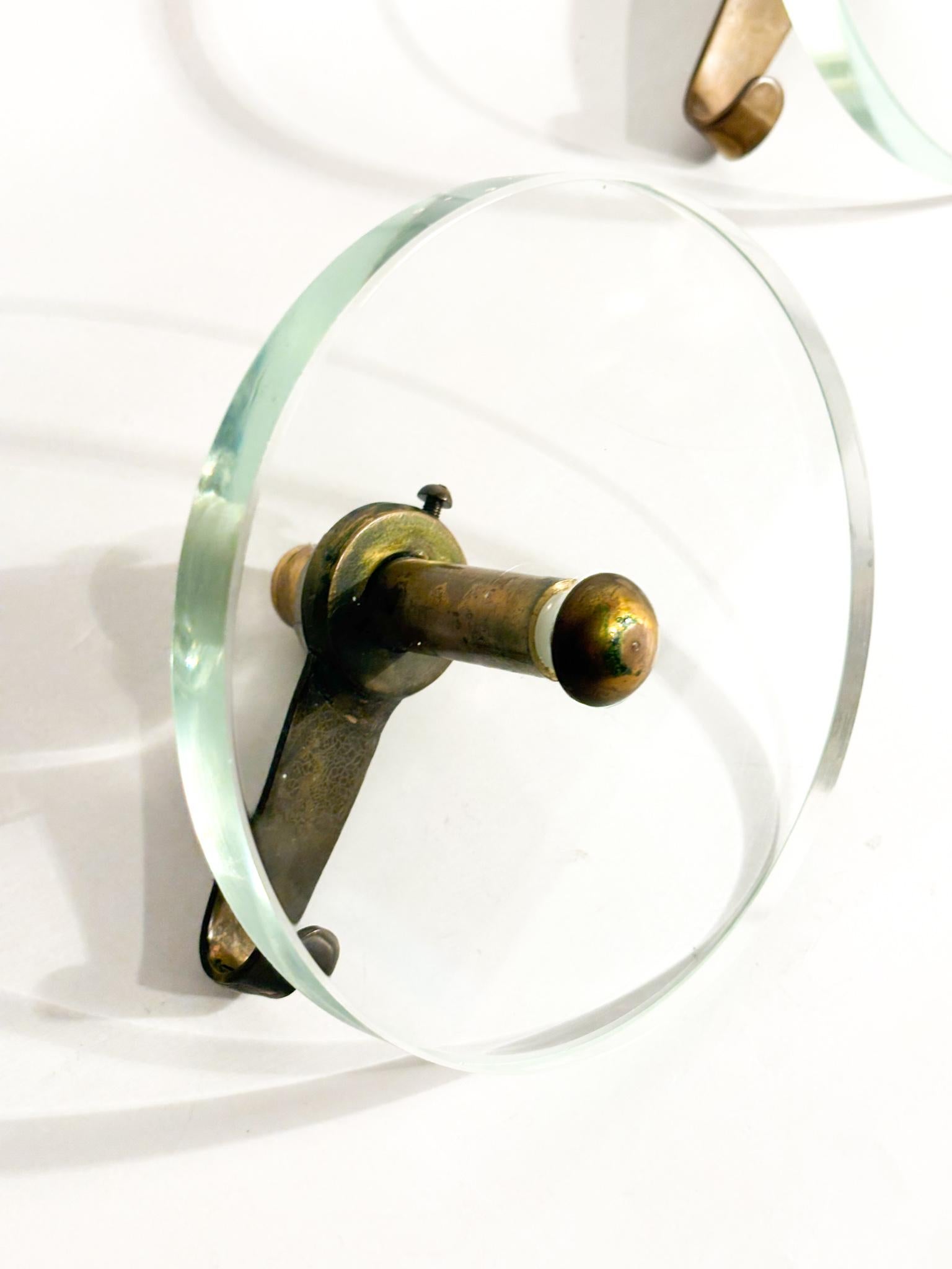 Coppia di Appendiabiti in Cristallo e Ottone di Fontana Arte Anni 50 Moderno de mediados de siglo en venta