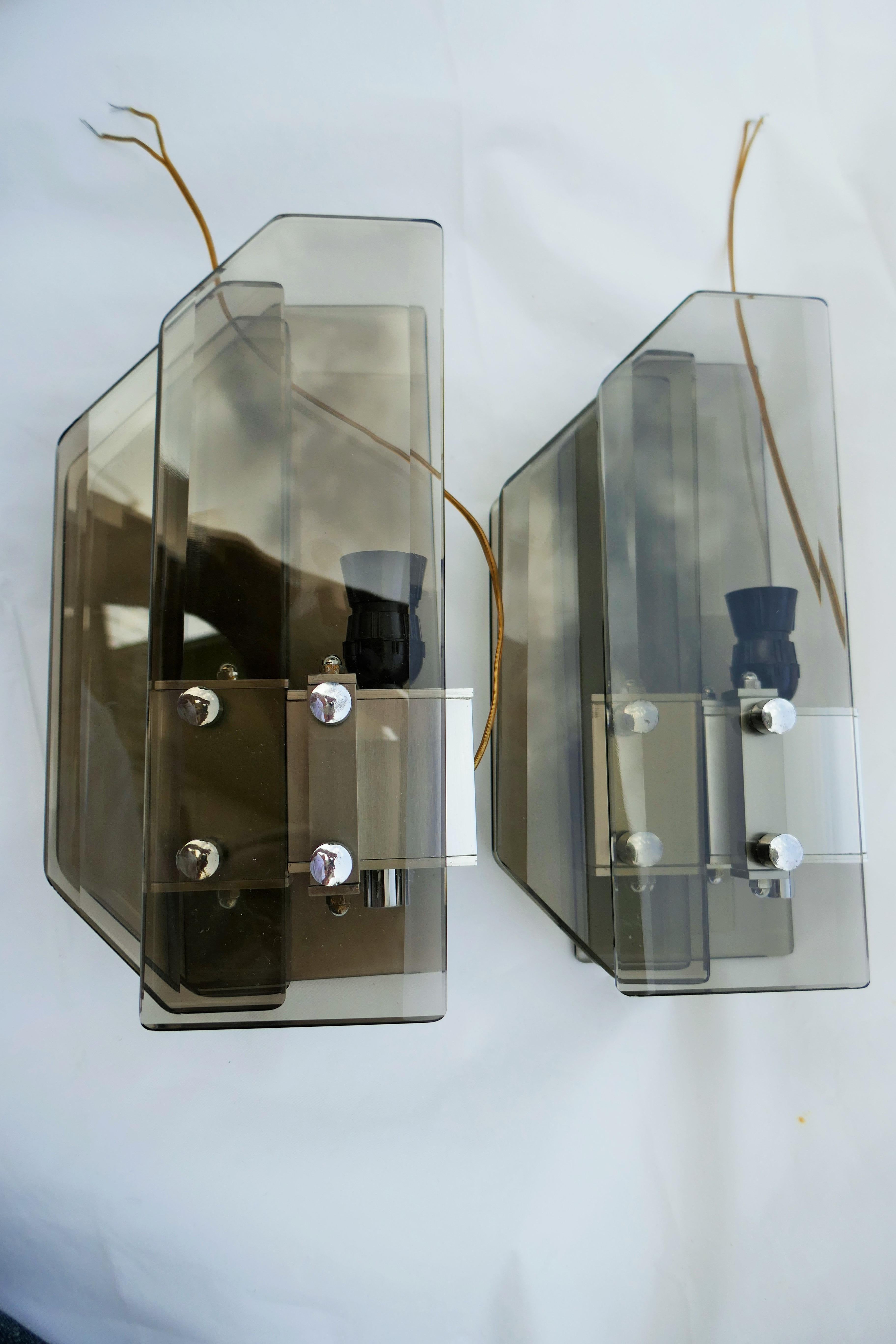 Pair of wall sconces attributed to Sciolari In Good Condition For Sale In Lugo, IT