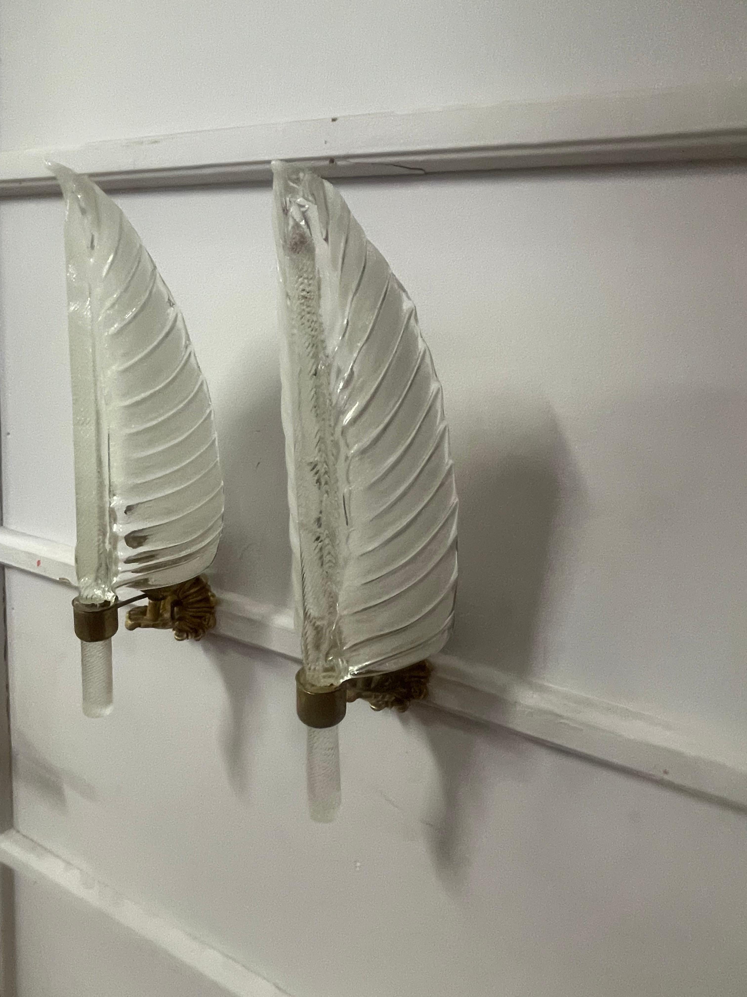 Pair of Blown Glass Leaf Wall Lamps - Seguso - Murano - 1940circa In Good Condition For Sale In Milano, IT