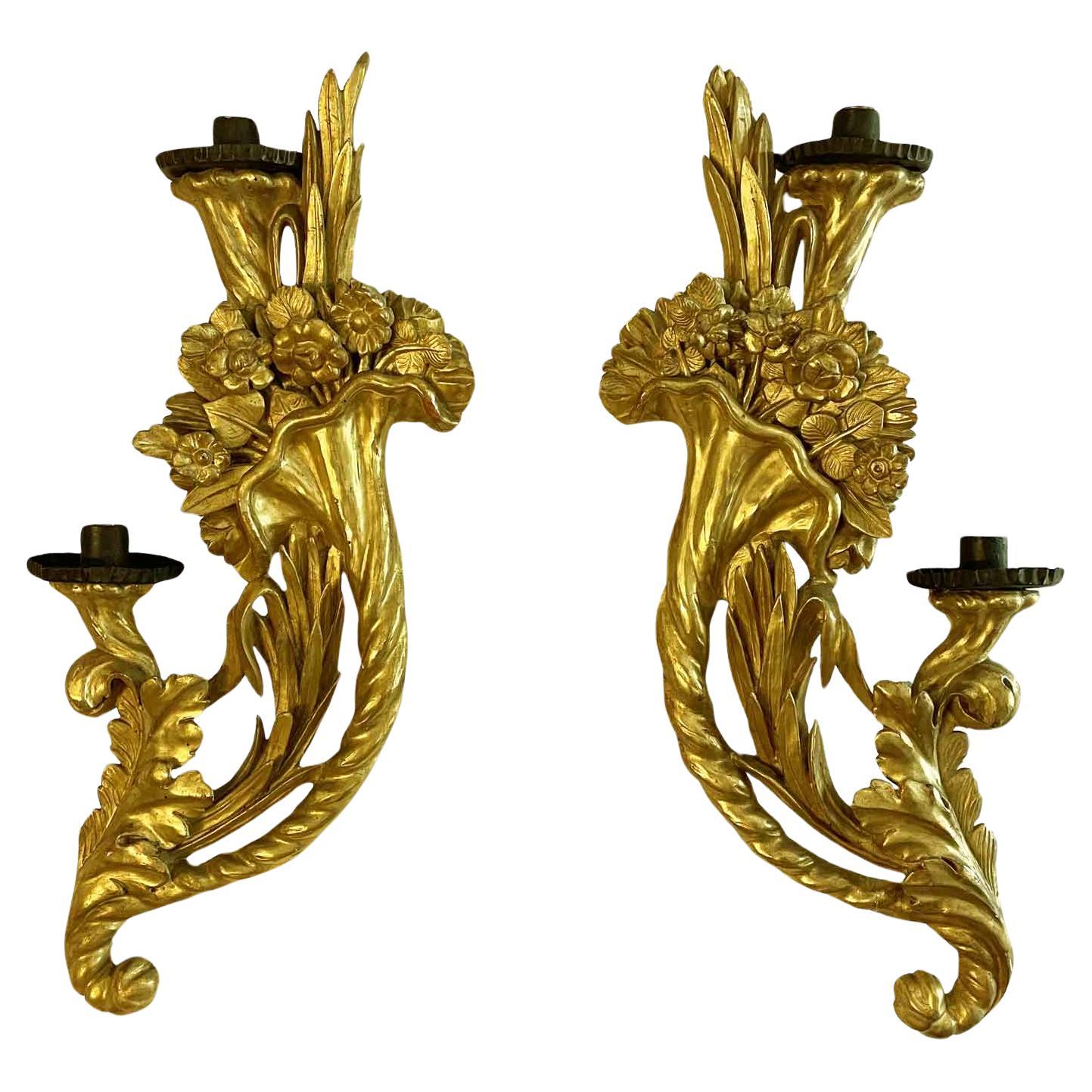 Pair of Gilded Italian Appliques 1750 Cornucopia Intaglio with Flowers and Leaves  For Sale