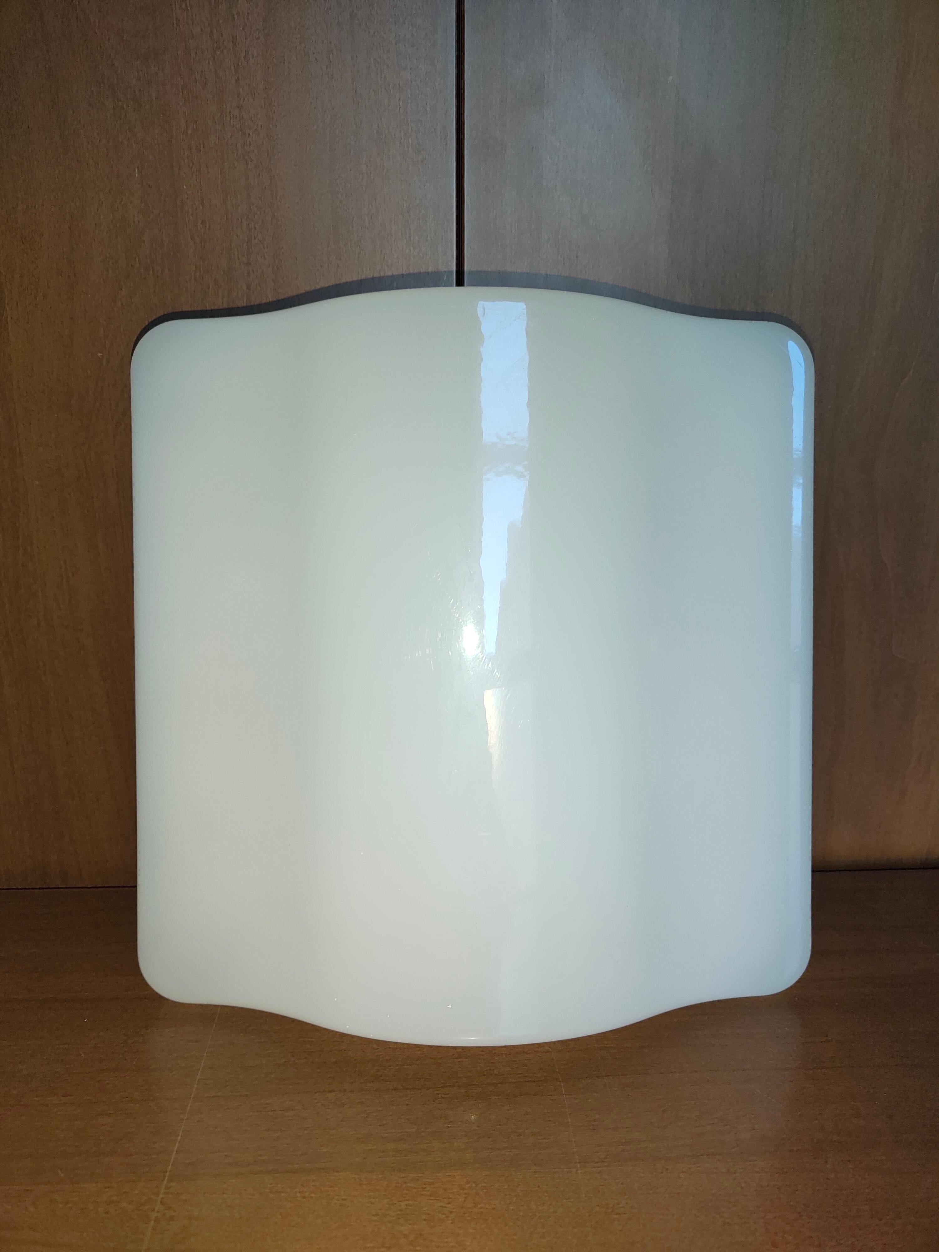 Mid-Century Modern paire d'appliques iguzzini onda modèle 5359 - guzzini 37x37 en vente