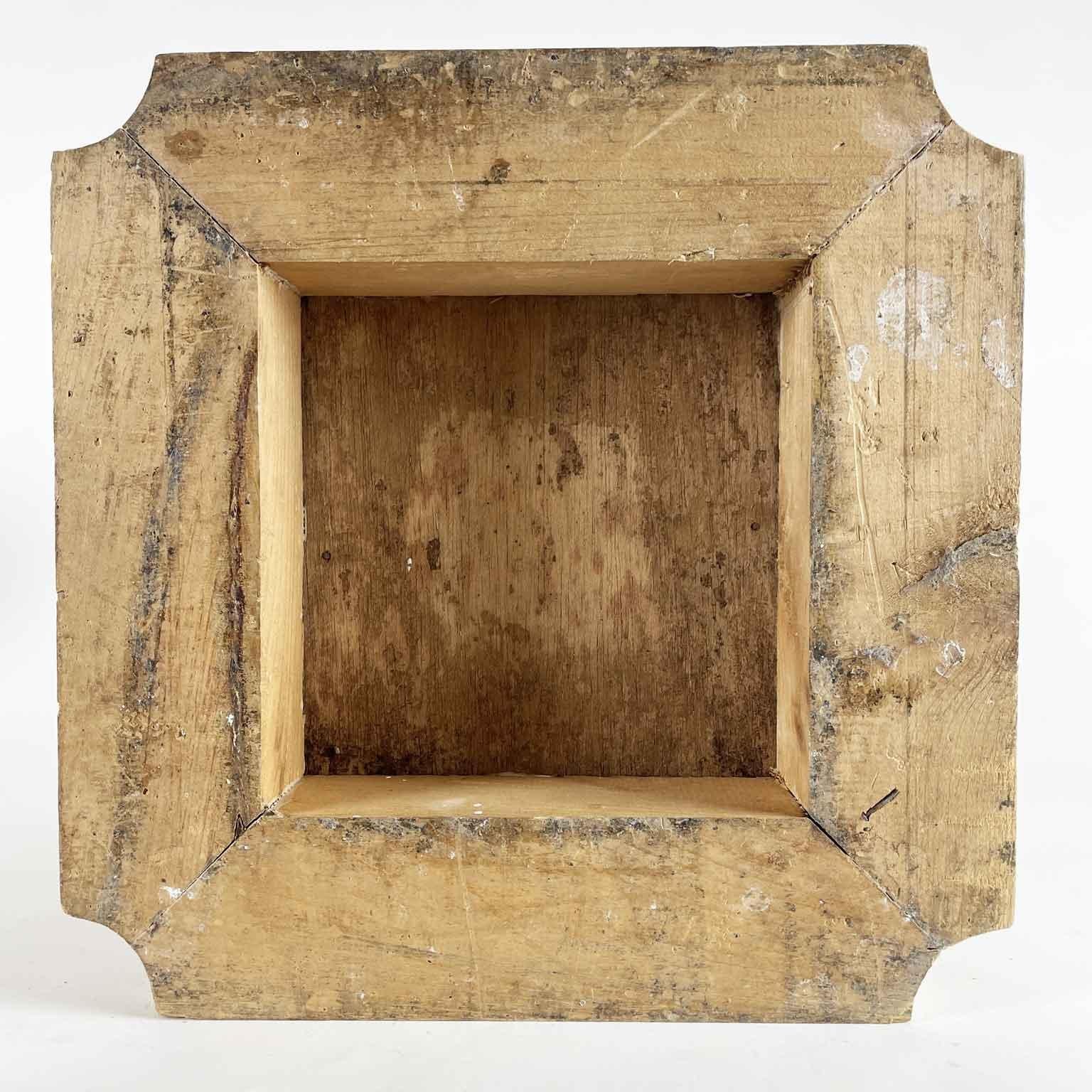 Coppia di Basi Per Tavolini Capitelli Intagliati a Foglia di Acanto Firenze 1900 en vente 2