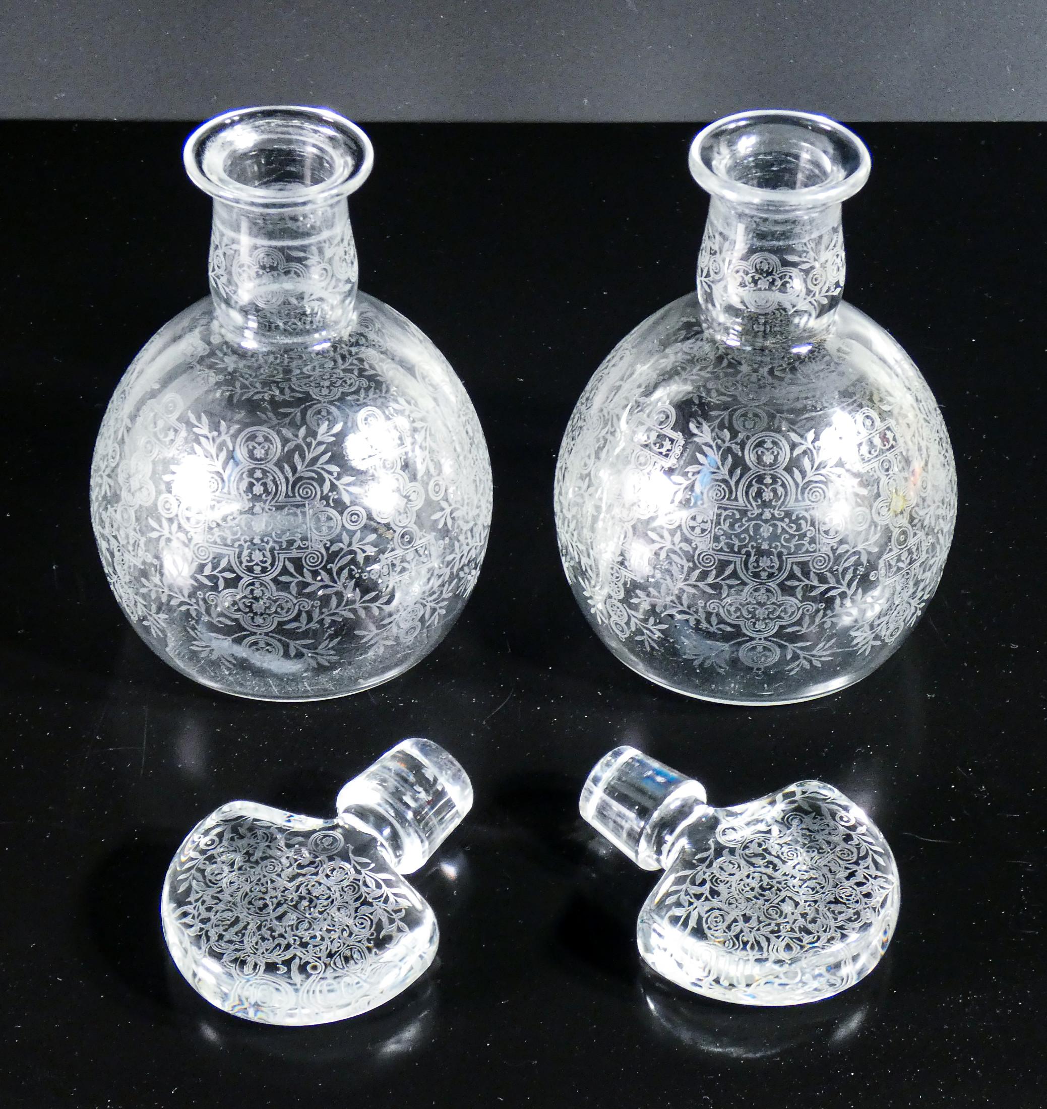 Pair of BACCARAT crystal bottles, morivo Marillon. France, 1940s For Sale 1