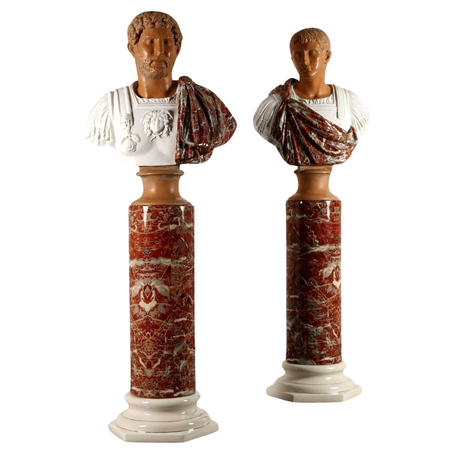 Coppia di Busti di Imperatori e Colonne in Ceramica Tommaso Barbi