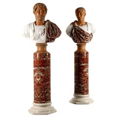 Pareja de bustos de emperadores y columnas en cerámica Tommaso Barbi