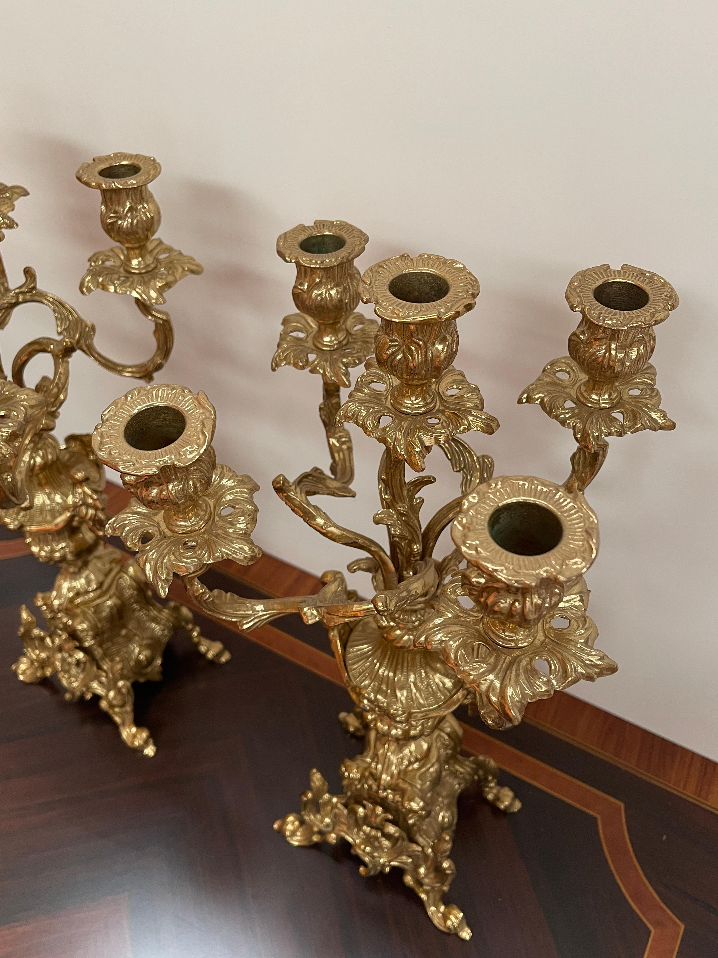 20th Century Coppia di Candelabri Antichi in Bronzo Dorato - Stile Rococò, XX Secolo in vendita