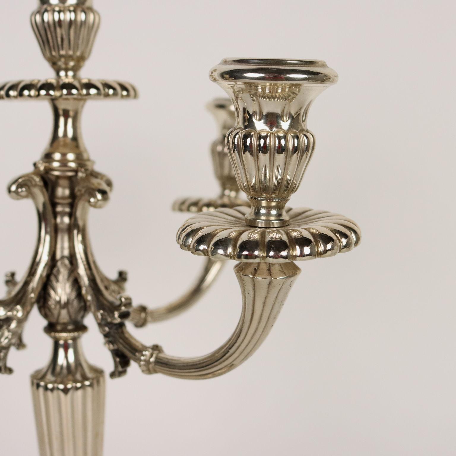 Autre Paire de candélabres en argent Milan Italie Manufacture Seconde moitié du 20e siècle