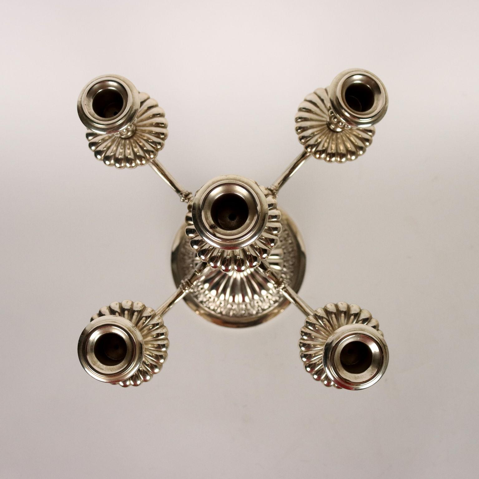 Argent Paire de candélabres en argent Milan Italie Manufacture Seconde moitié du 20e siècle