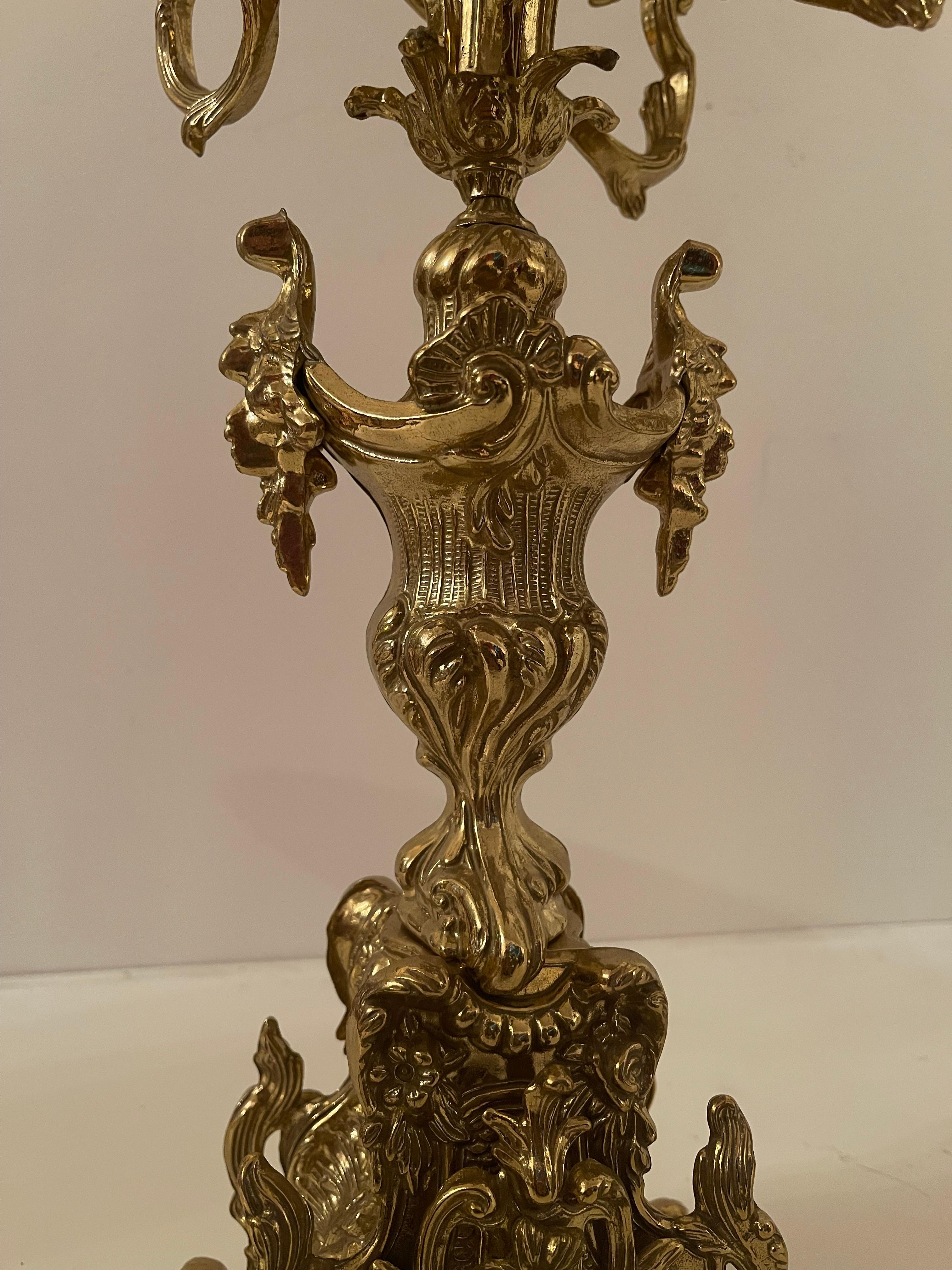 Italian Coppia di candelabri in bronzo dorato stile Napoleone III  XX secolo in vendita