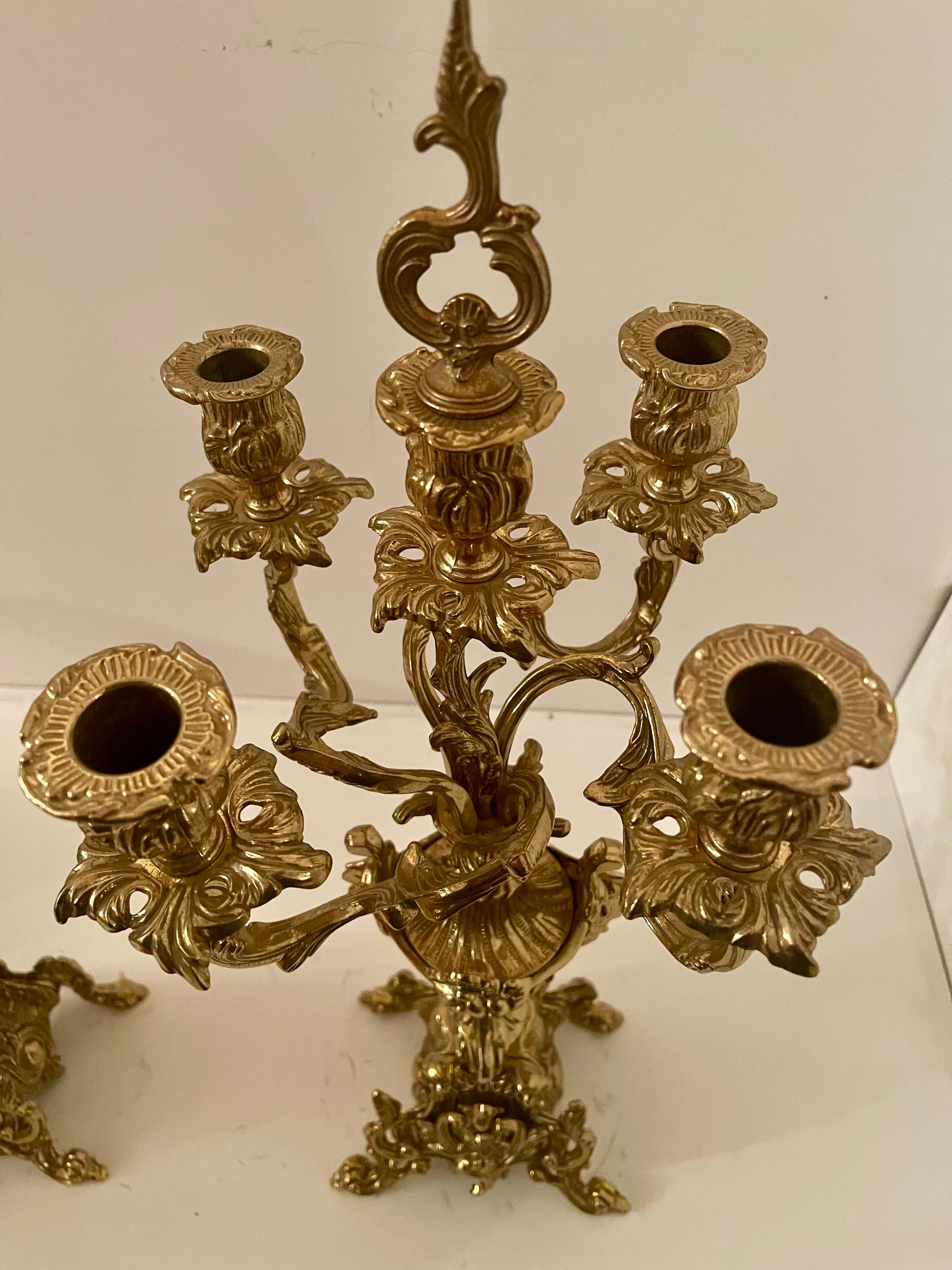 Coppia di candelabri in bronzo dorato stile Napoleone III  XX secolo in vendita 3